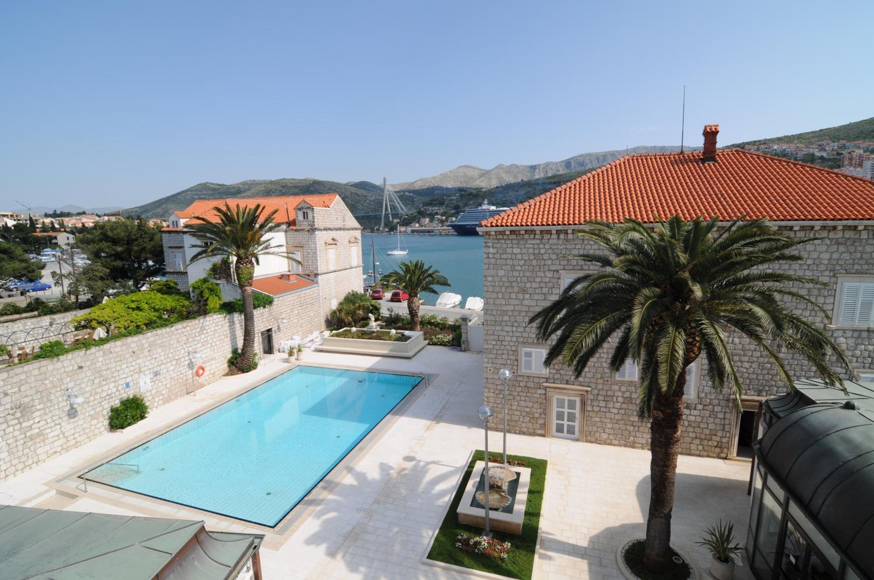 Superior Double Room with Marina View - Photo 7