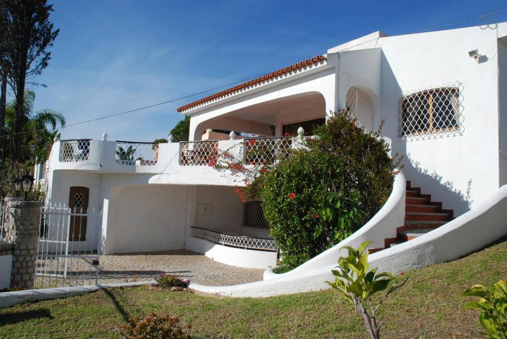 Villa with Private Pool - Photo 10