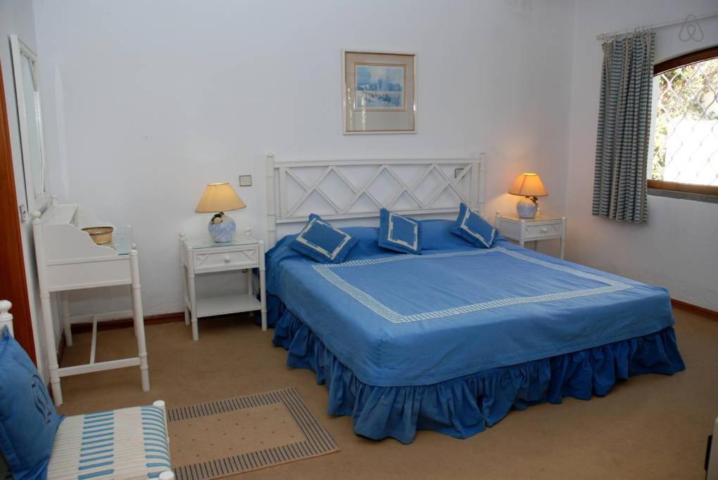 Villa with Private Pool - Photo 8