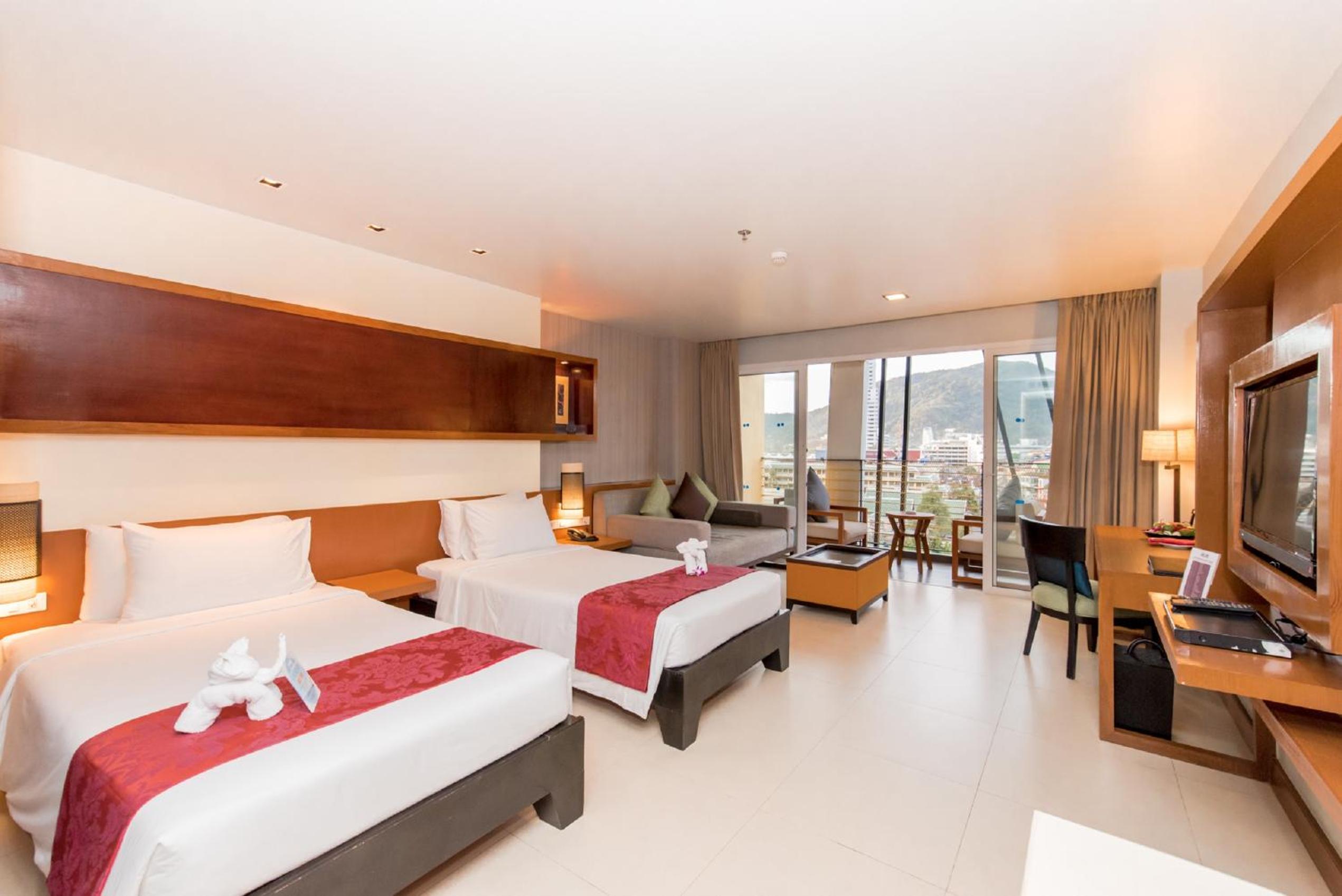 Deluxe Double Room - Photo 8