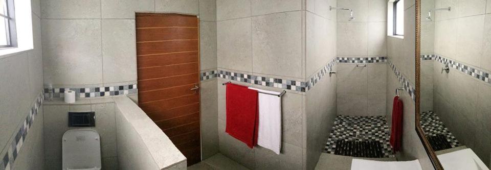 Luxury Double Room with Shower photo 3