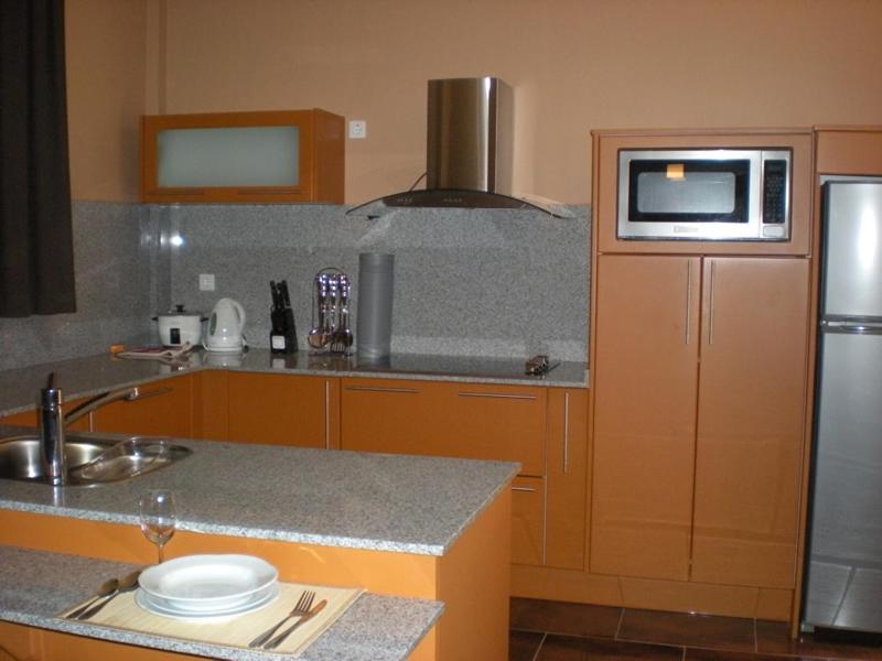Standard Room, 1 Queen Bed
