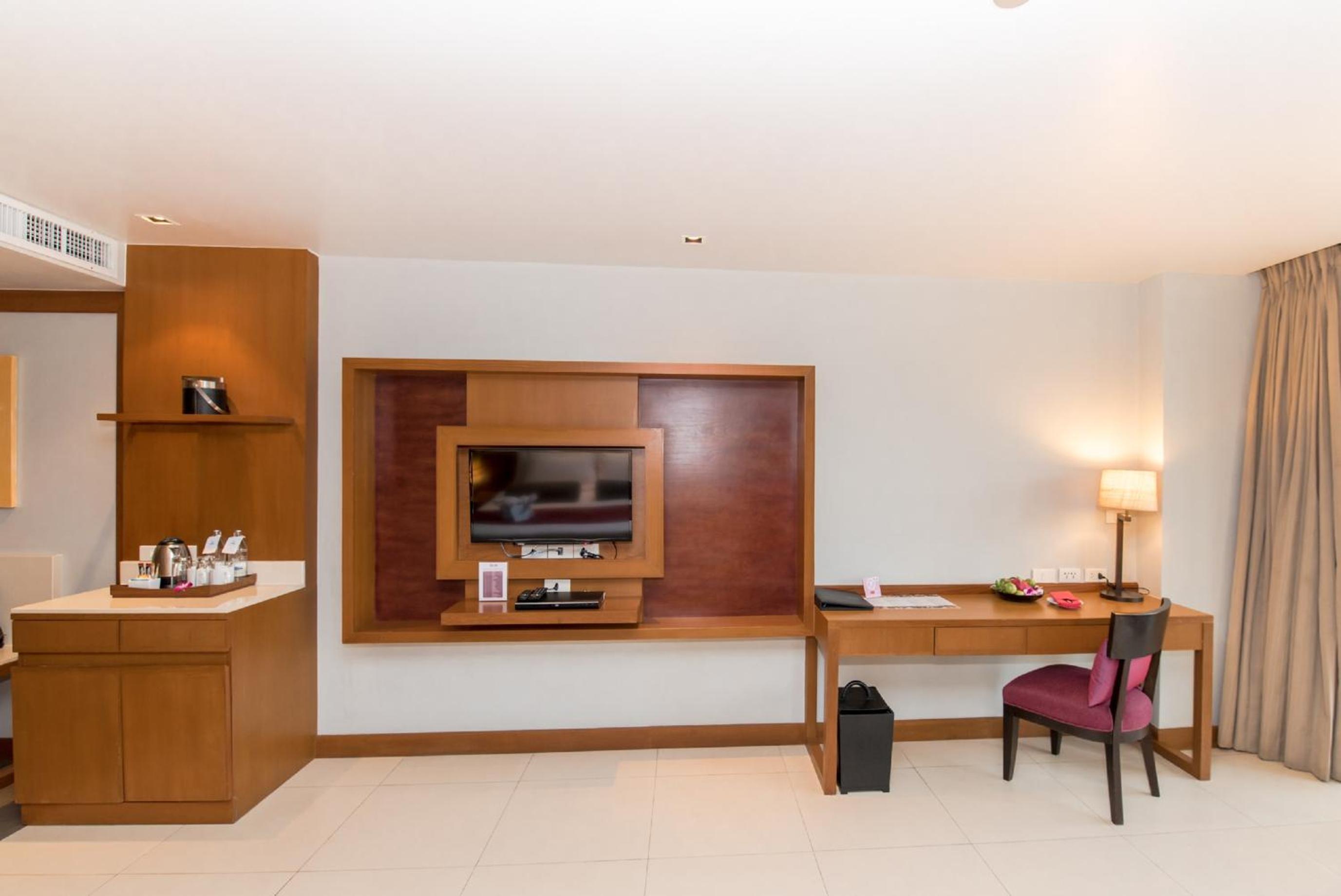 Deluxe Double Room - Photo 12
