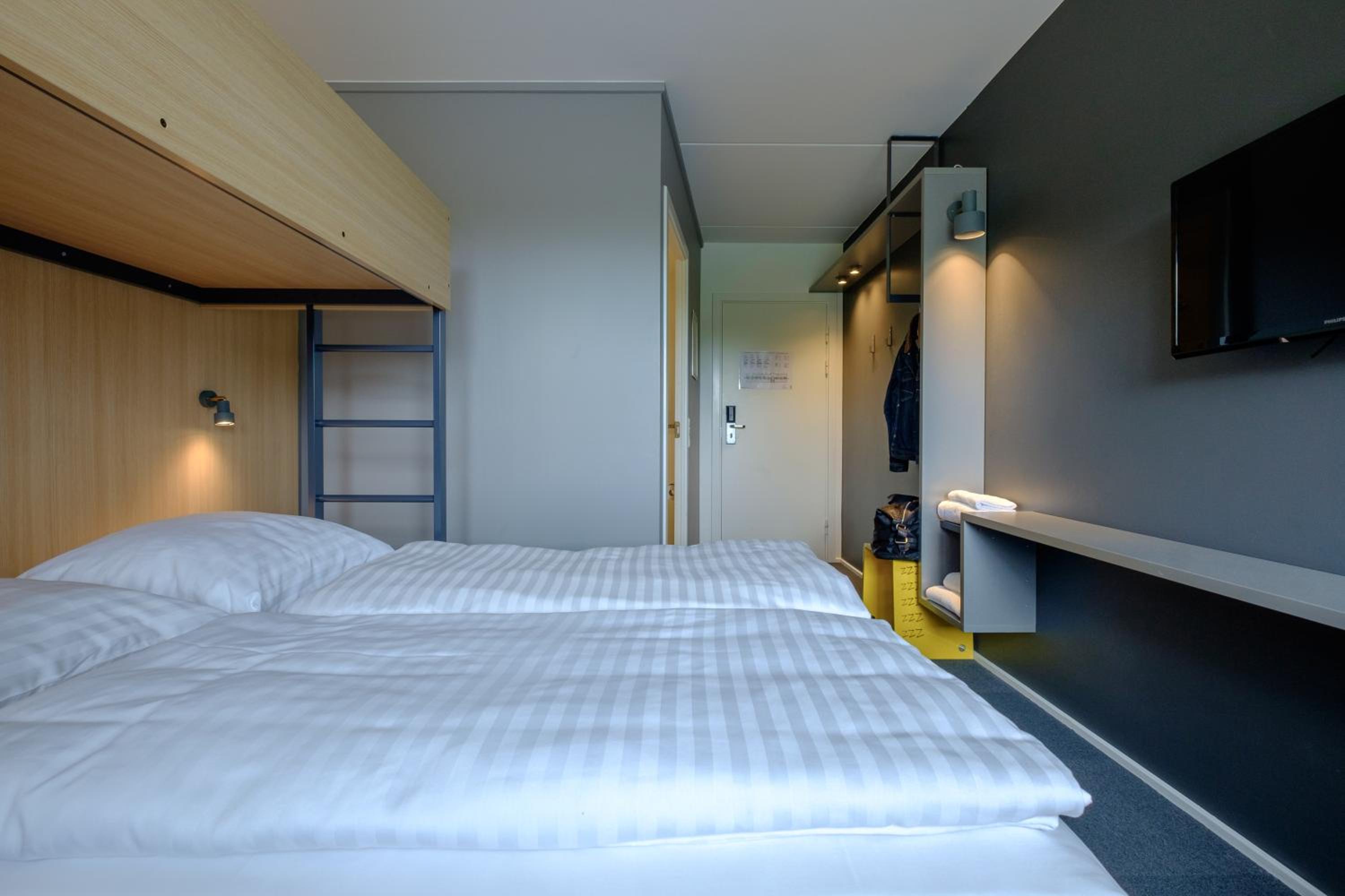 Twin Room - Photo 6