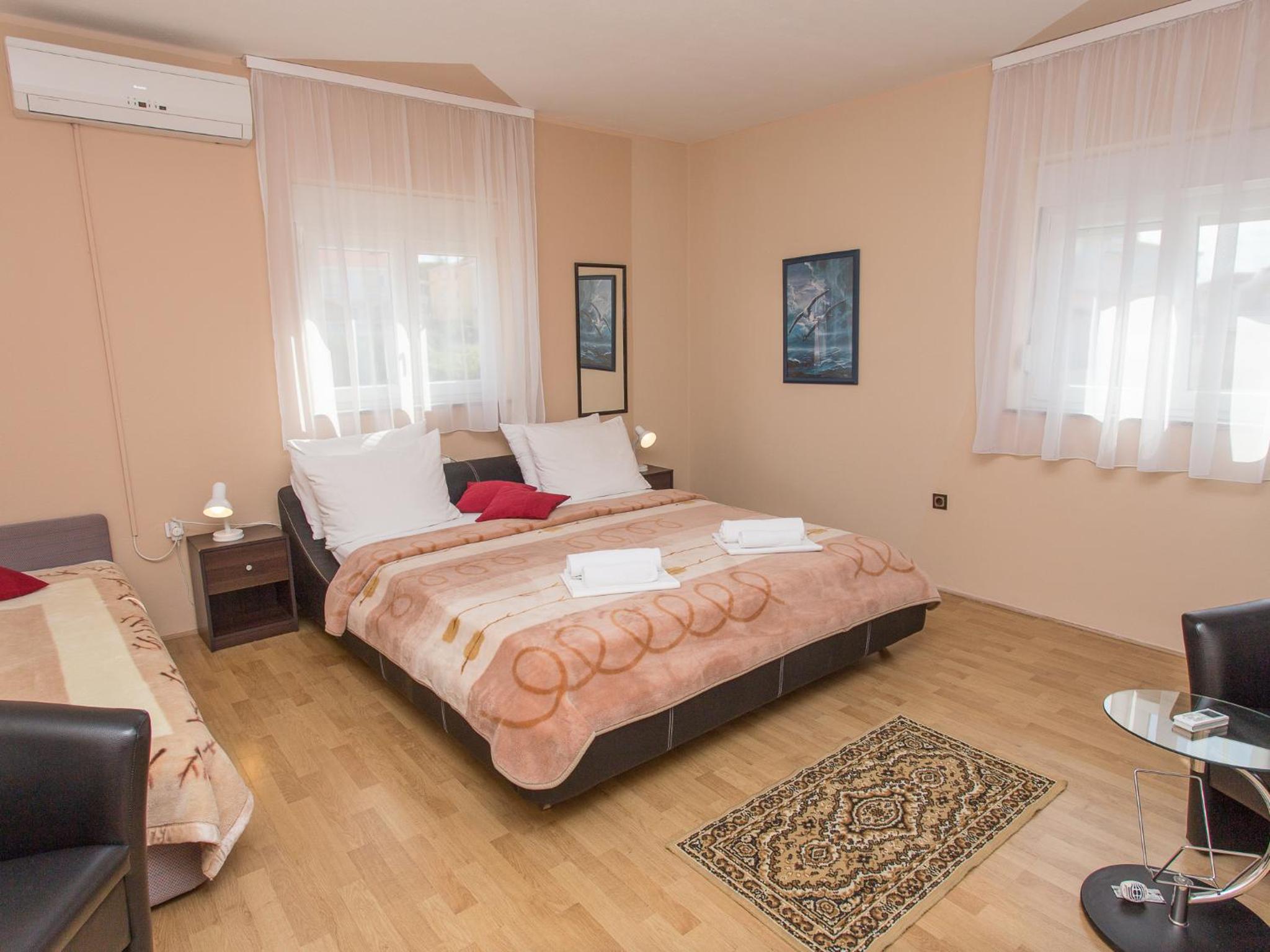 Studio with Balcony and Sea View - Photo 11
