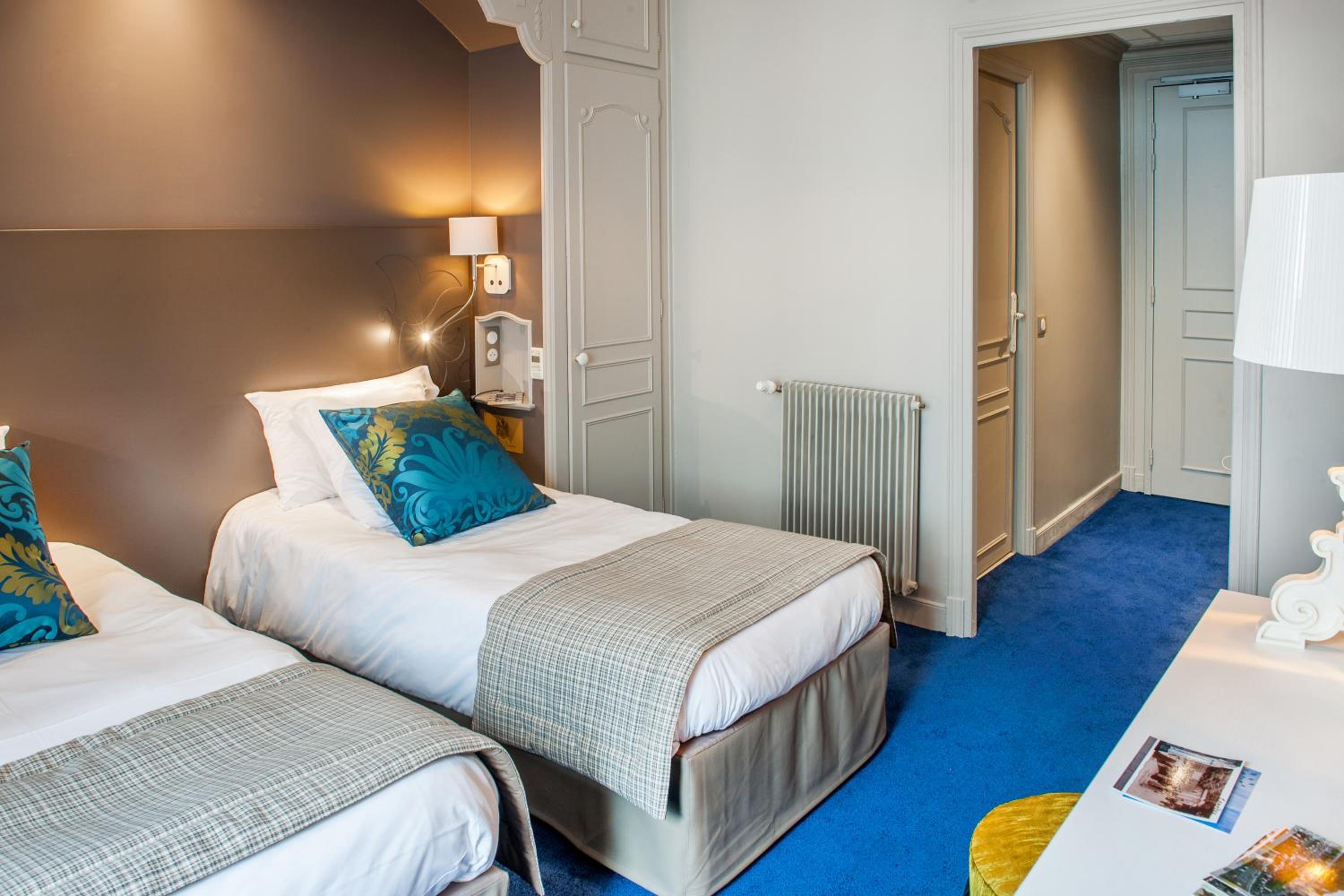 Deluxe Twin Room - Photo 4