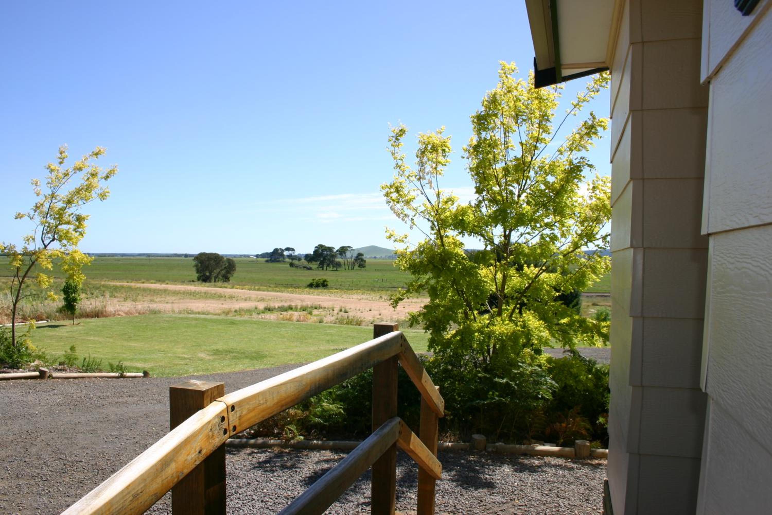 Two-Bedroom Holiday Cabin - Photo 12
