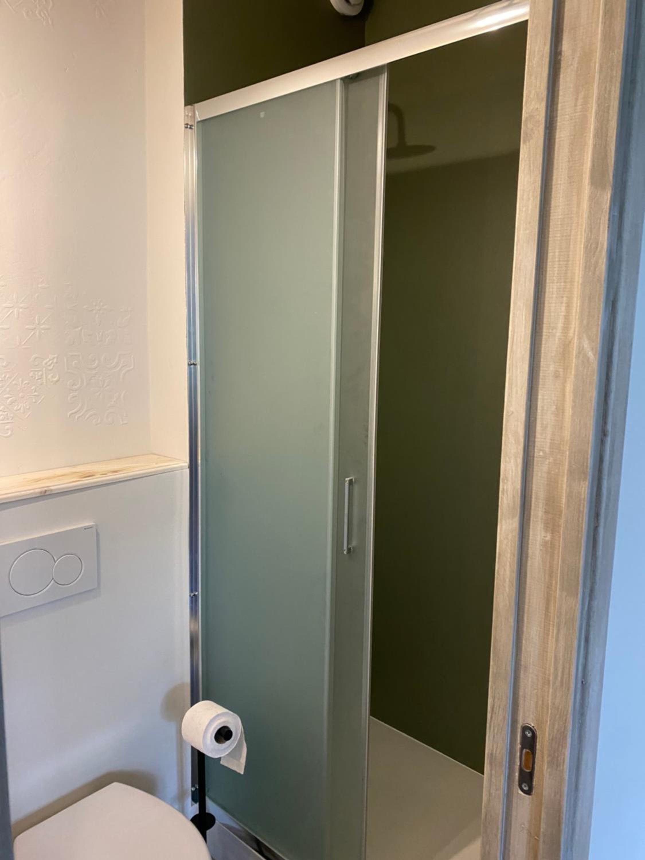 Quadruple Room with Private Bathroom photo 1