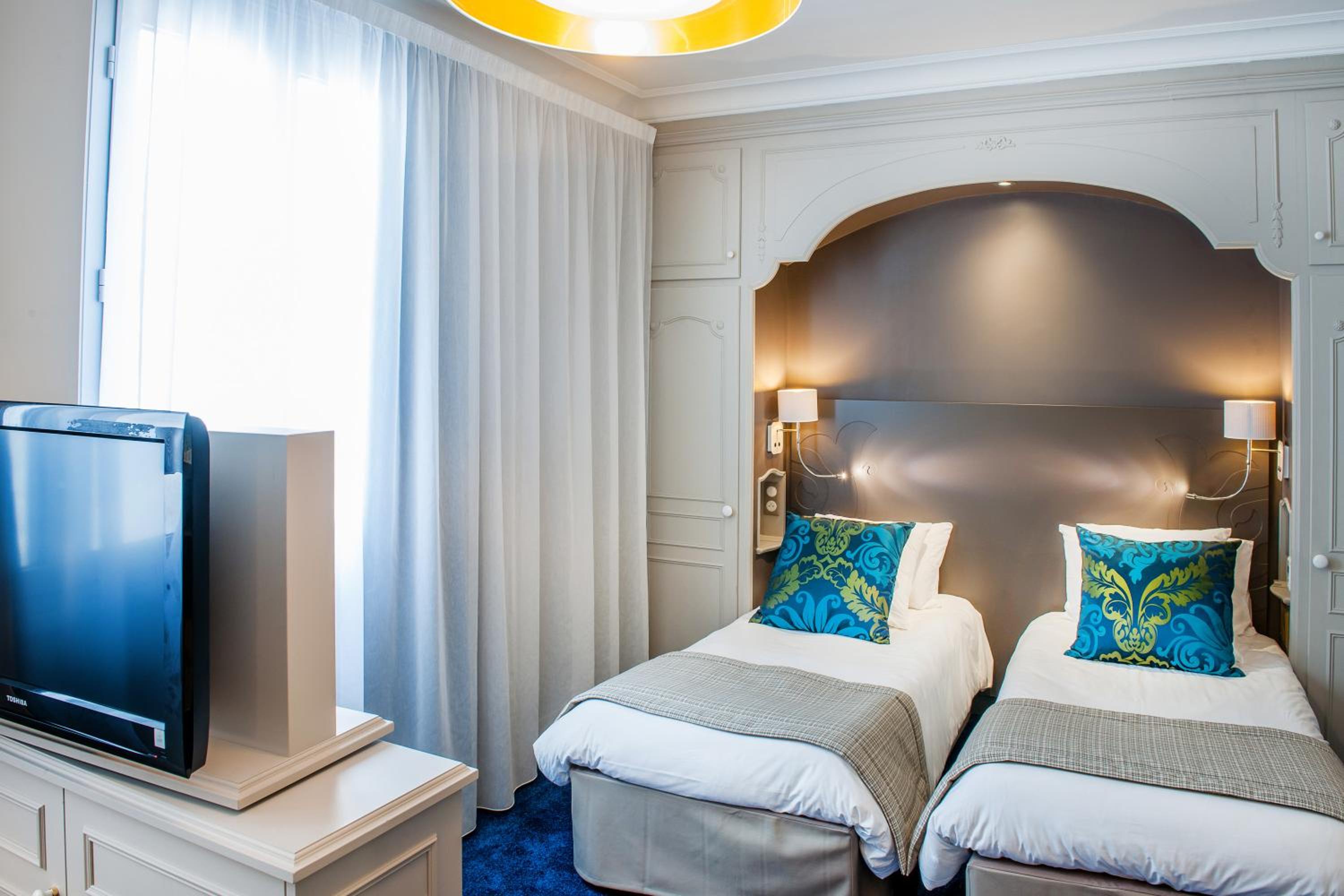 Deluxe Triple Room - Photo 6