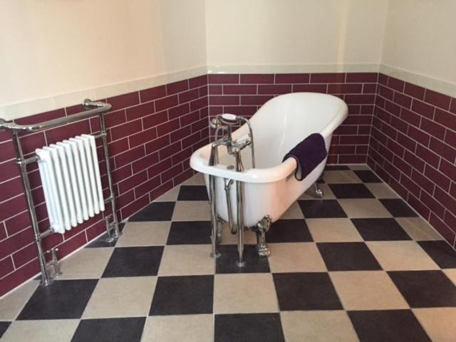 Deluxe King Suite - Photo 3