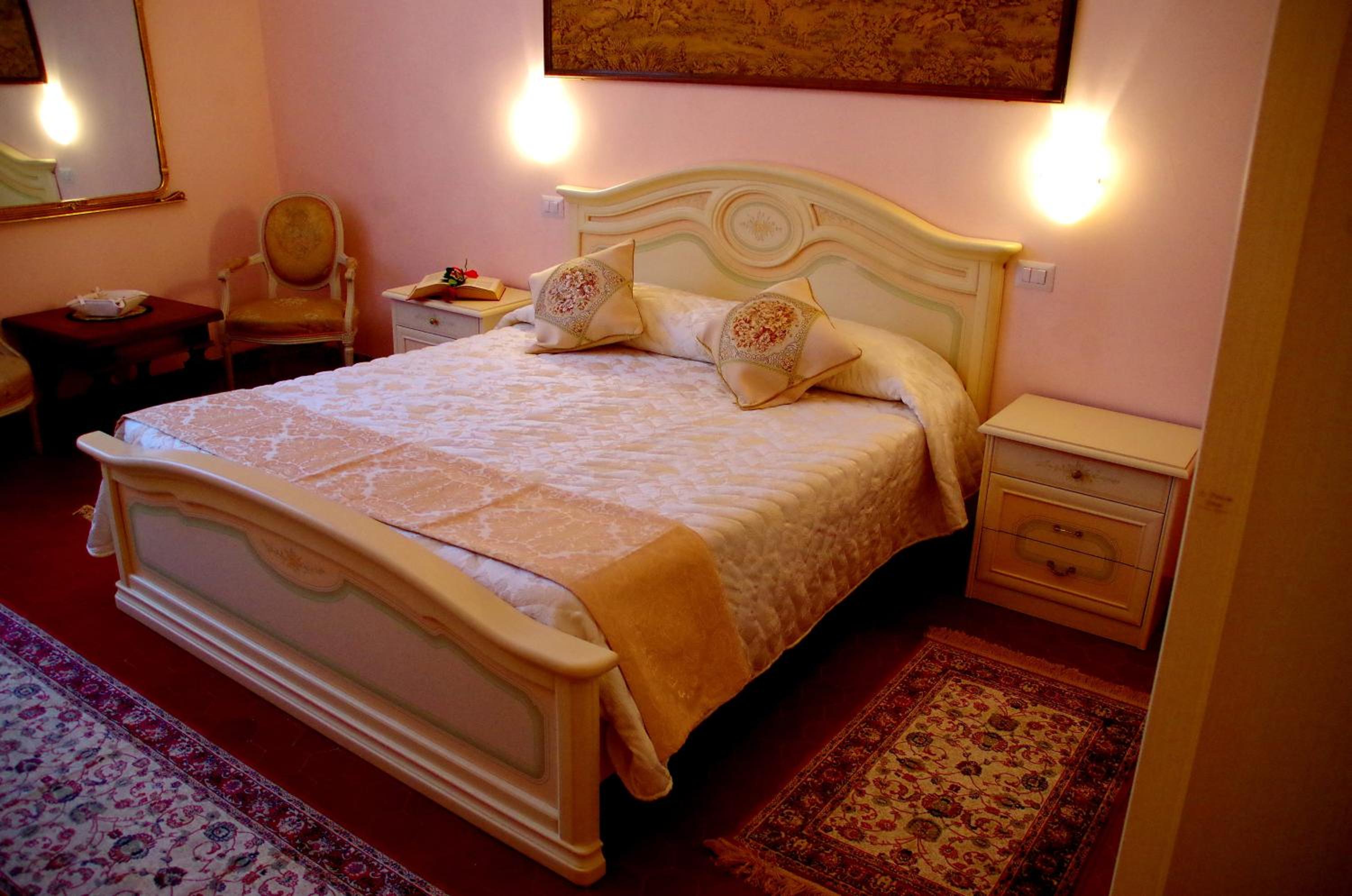 Deluxe Double or Twin Room - Photo 2
