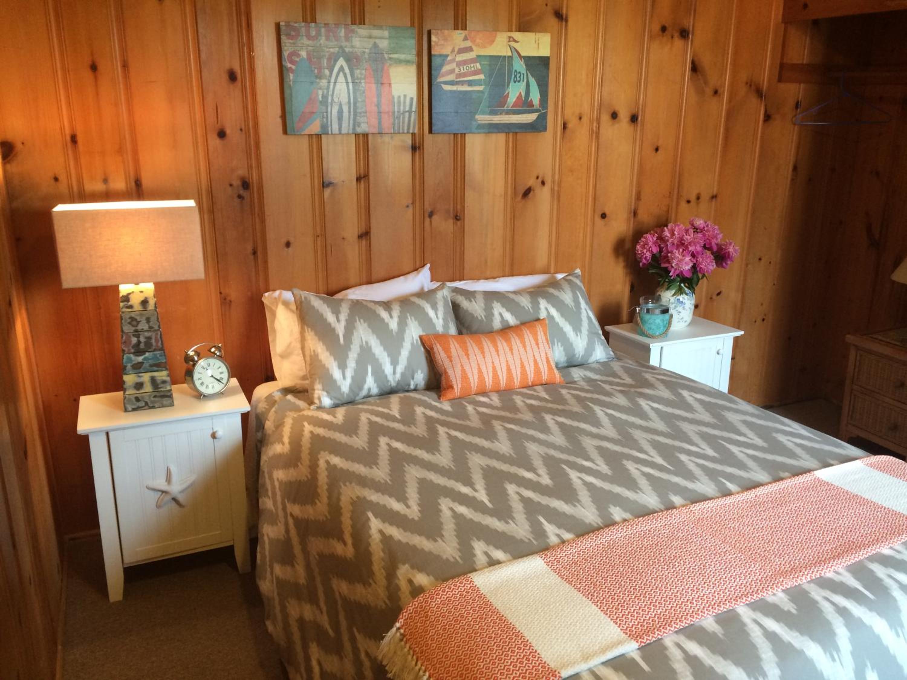 Newly Renovated Decor Queen Bed Ocean View photo 1