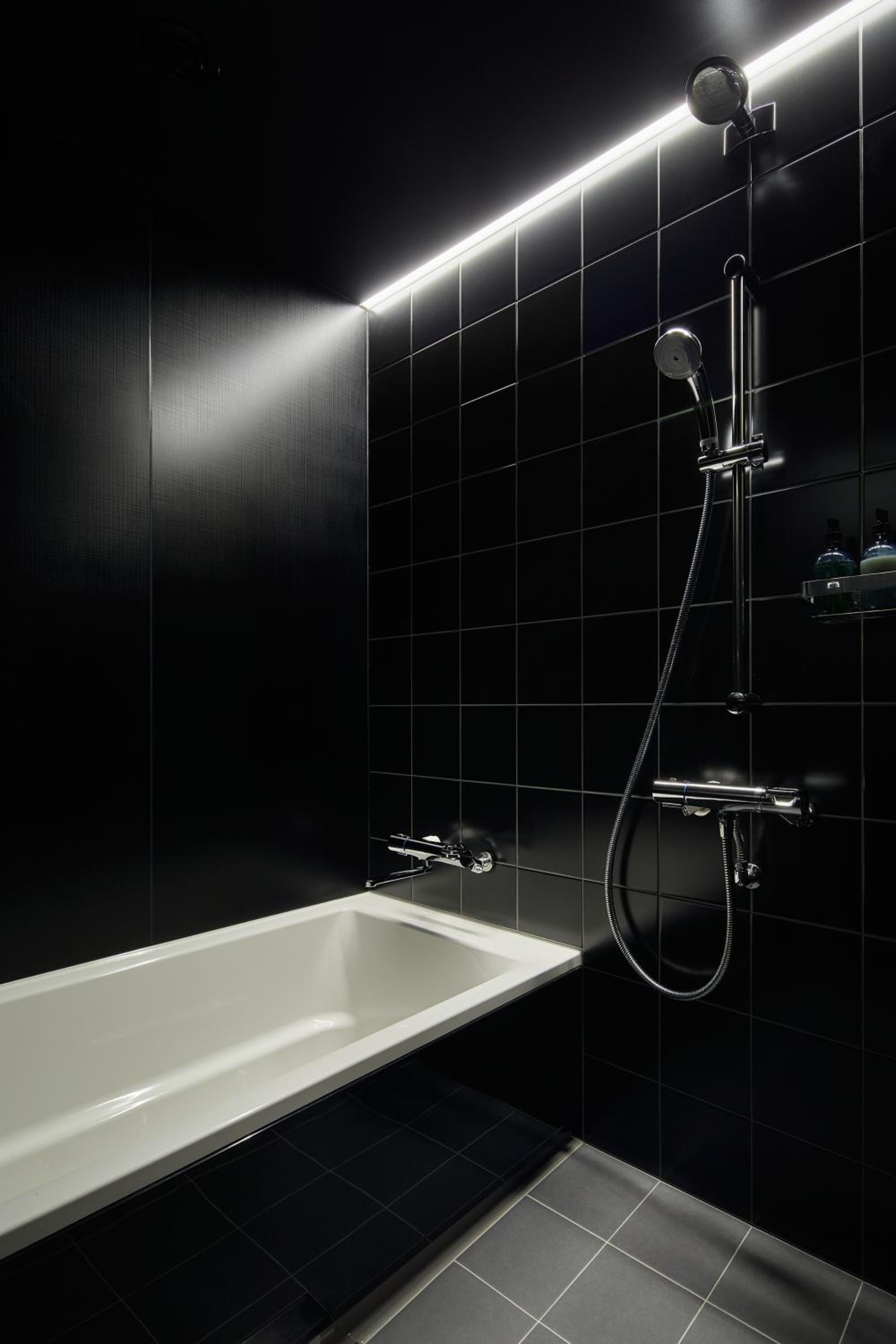 Twin Room with Bath