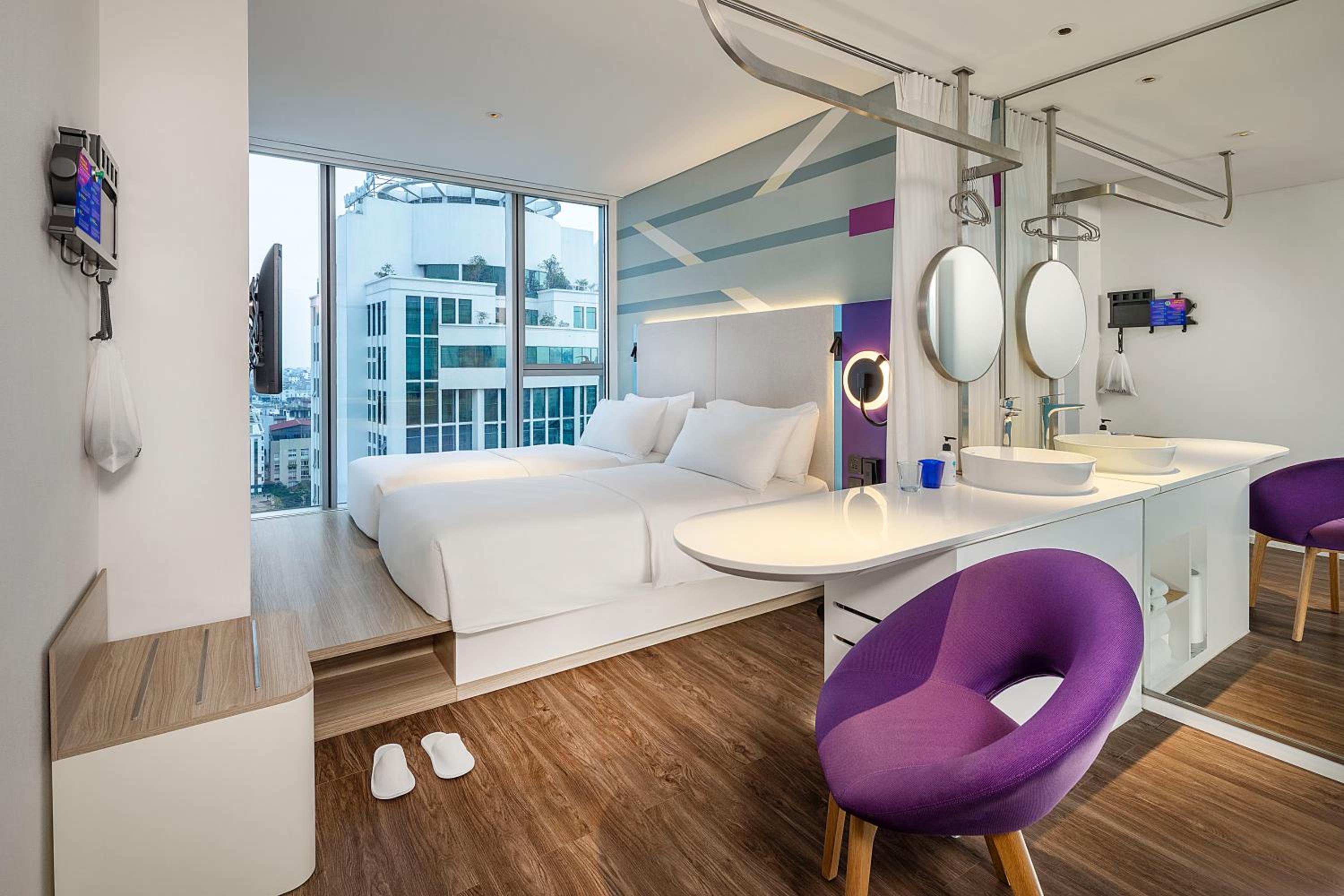 Twin Room - Photo 3