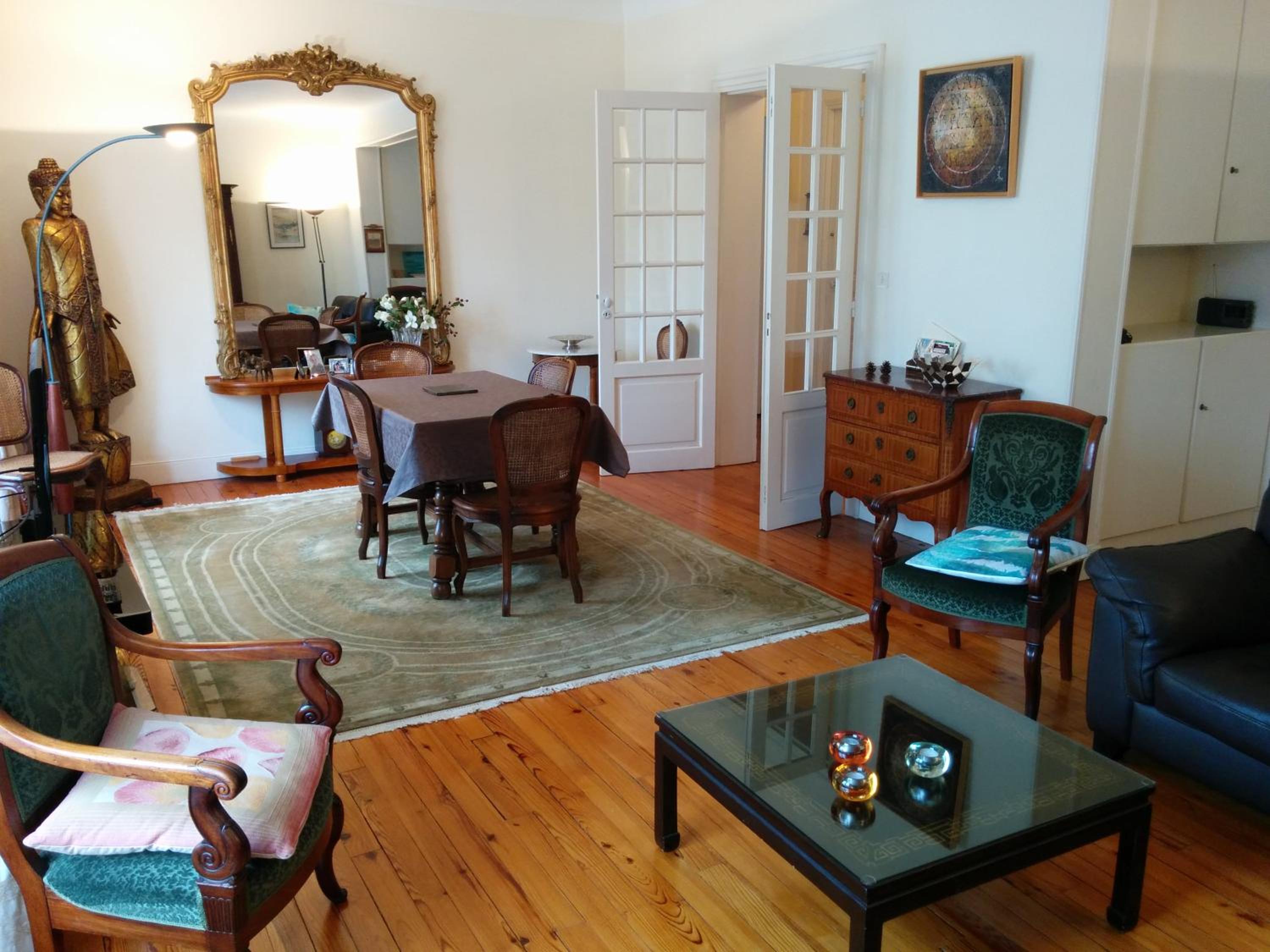 Three-Bedroom Apartment - Photo 11