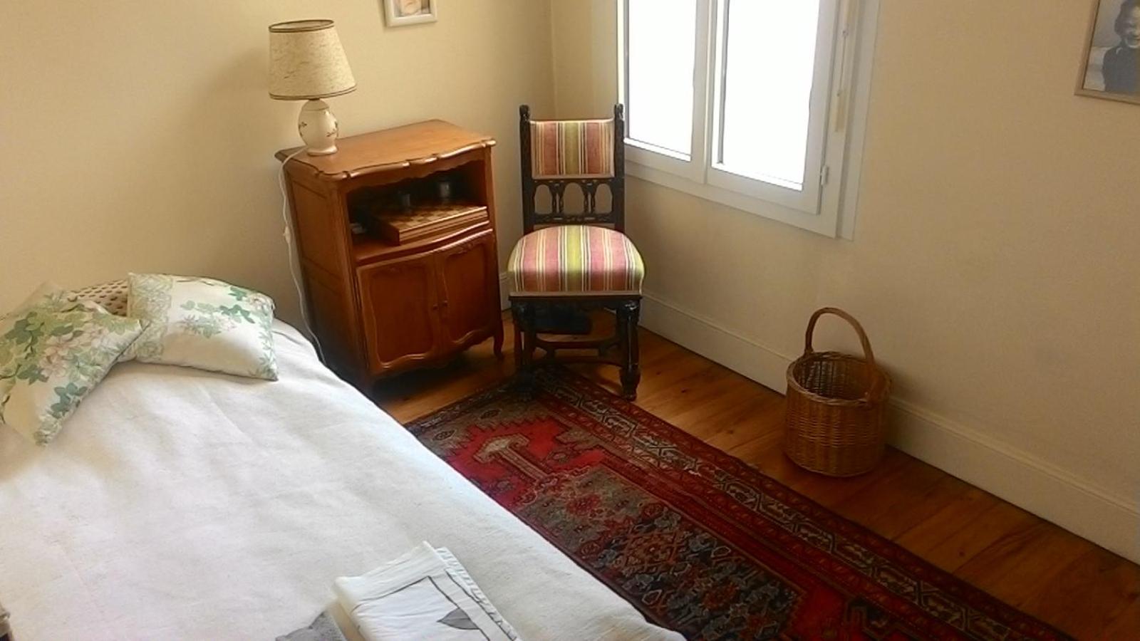 Three-Bedroom Apartment - Photo 8