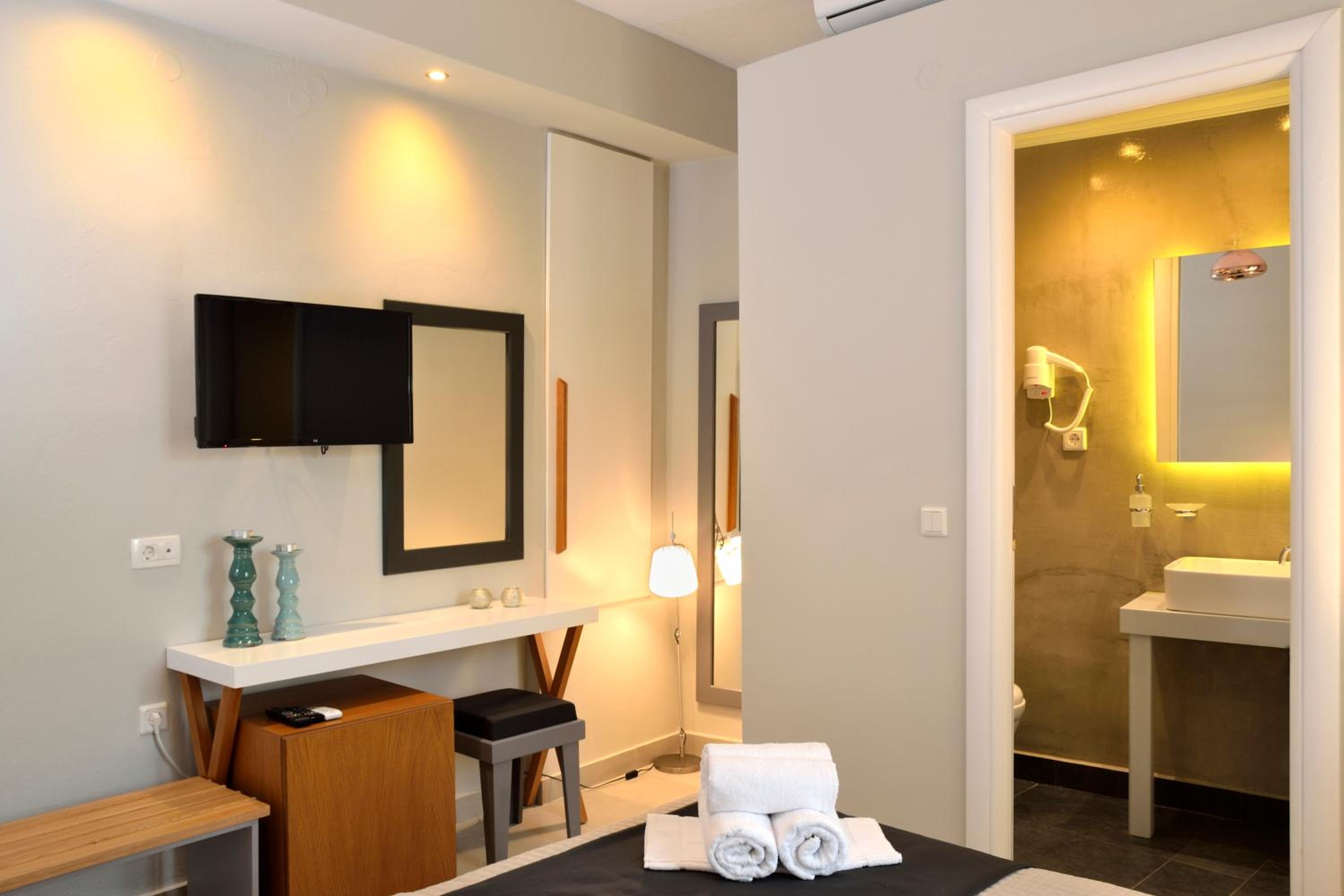Standard Room photo 3
