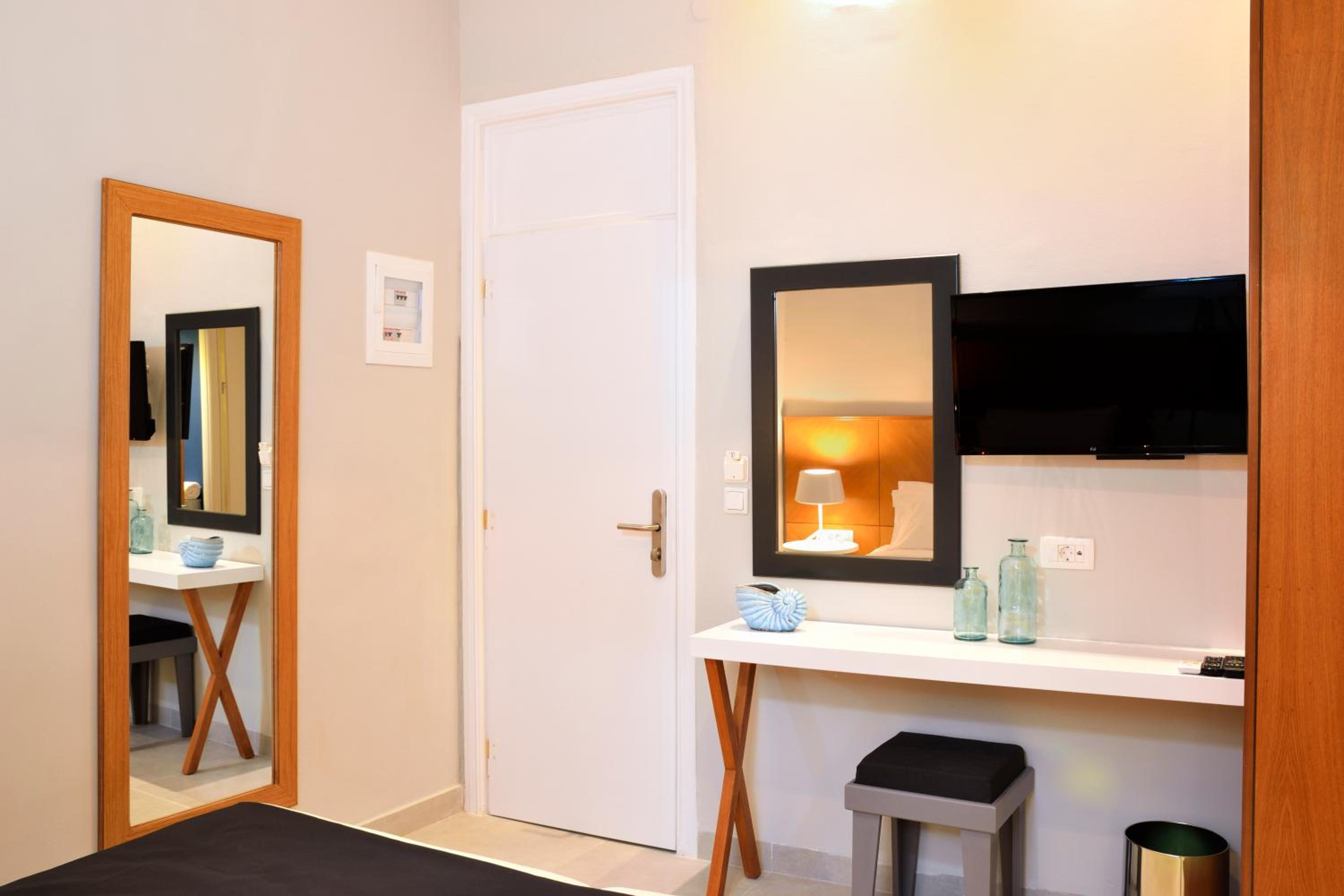 Standard Room photo 2