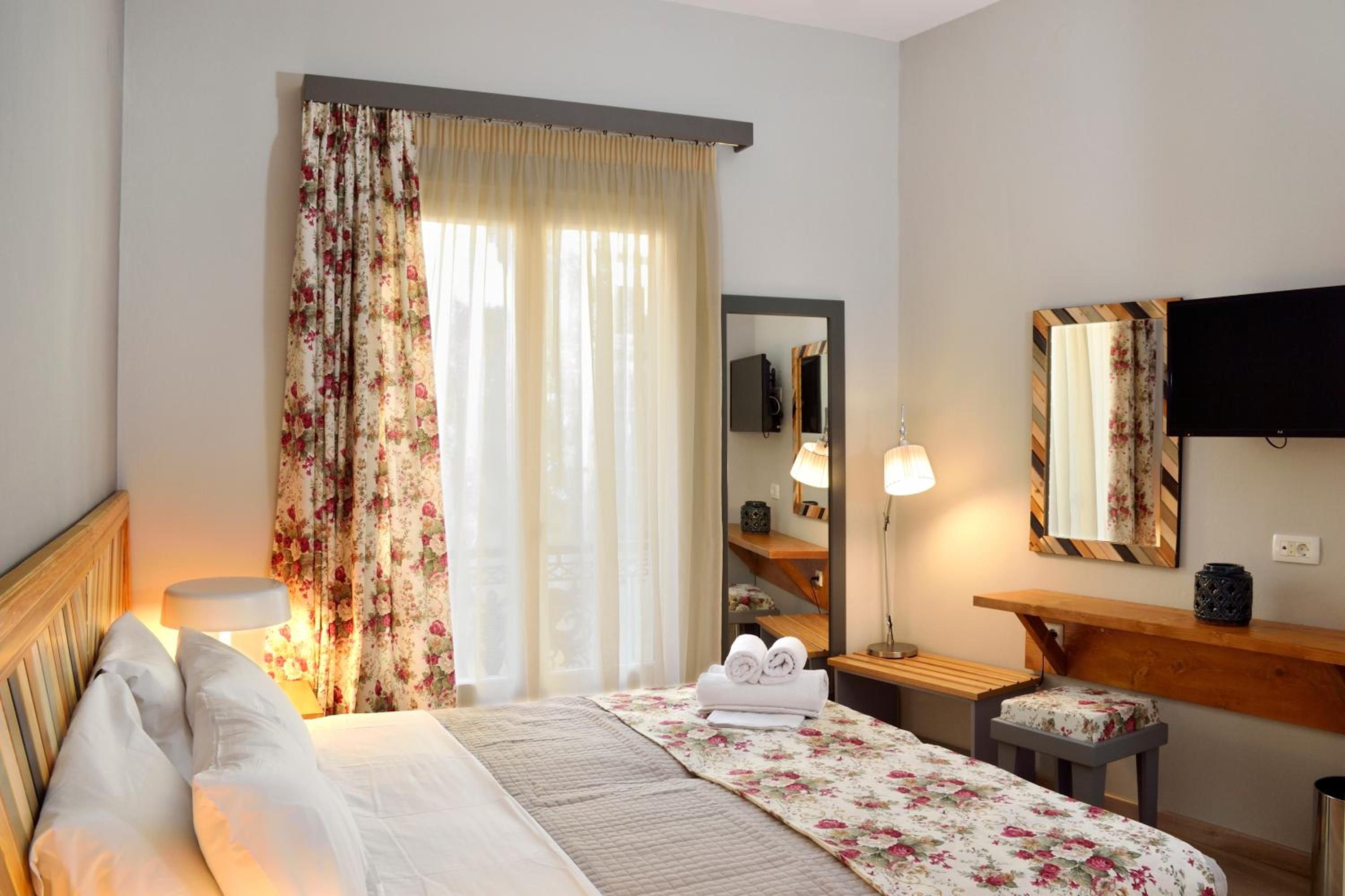 Classic Room with Balcony photo 1
