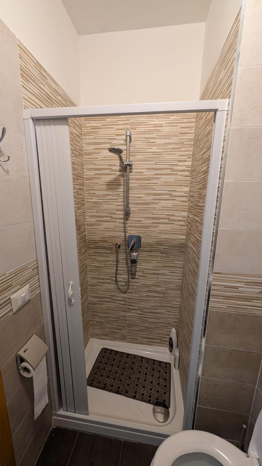 Single Room with Private Bathroom