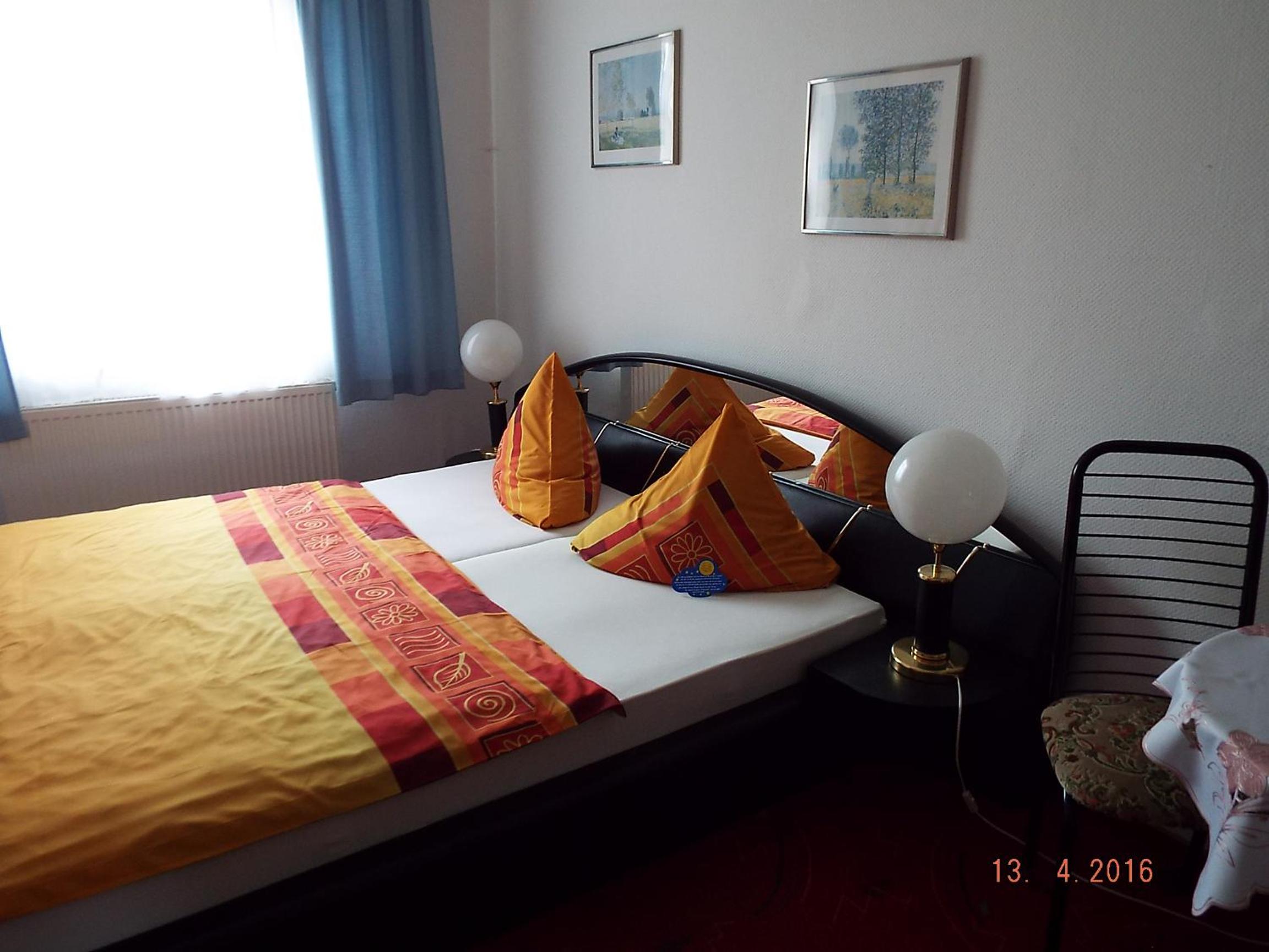 Deluxe Double Room with Bath photo 2