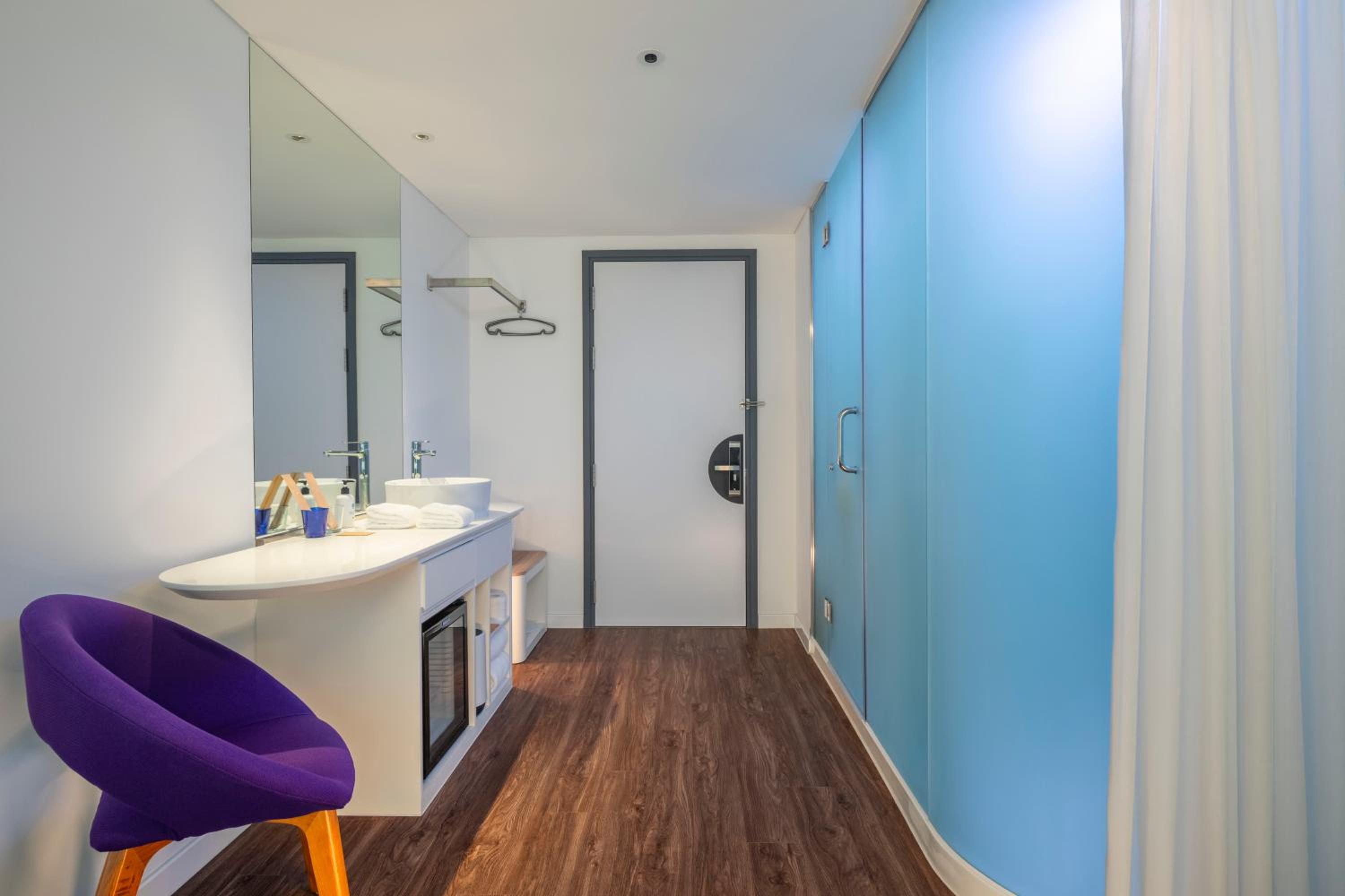 Twin Room - Photo 3