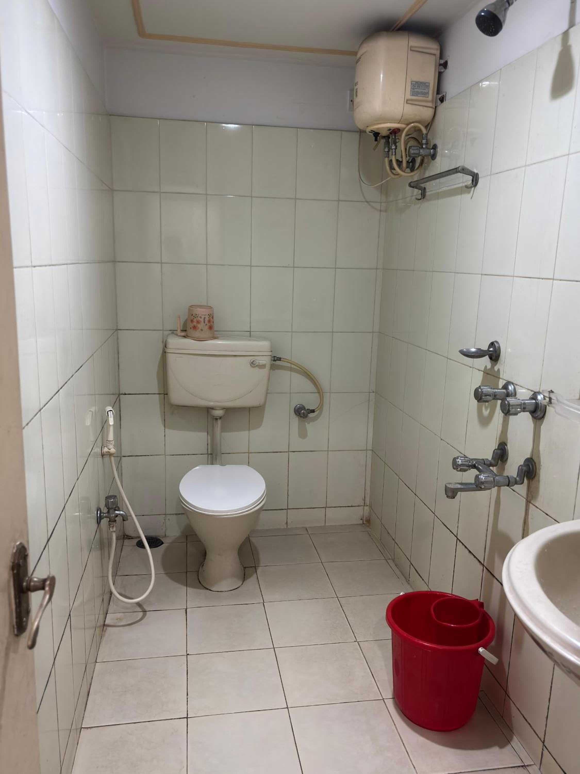 Budget Double Room photo 3