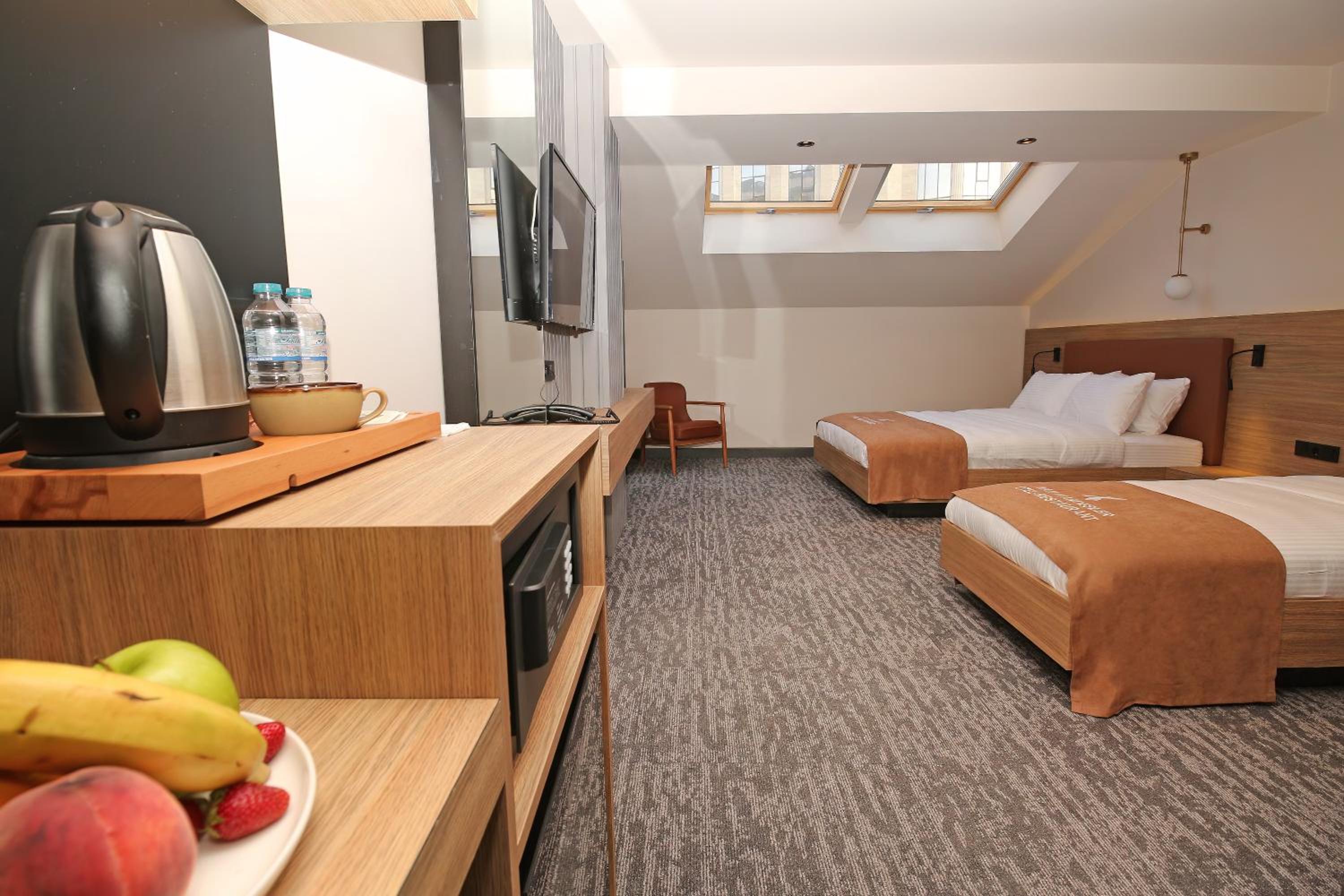 Economy Triple Room