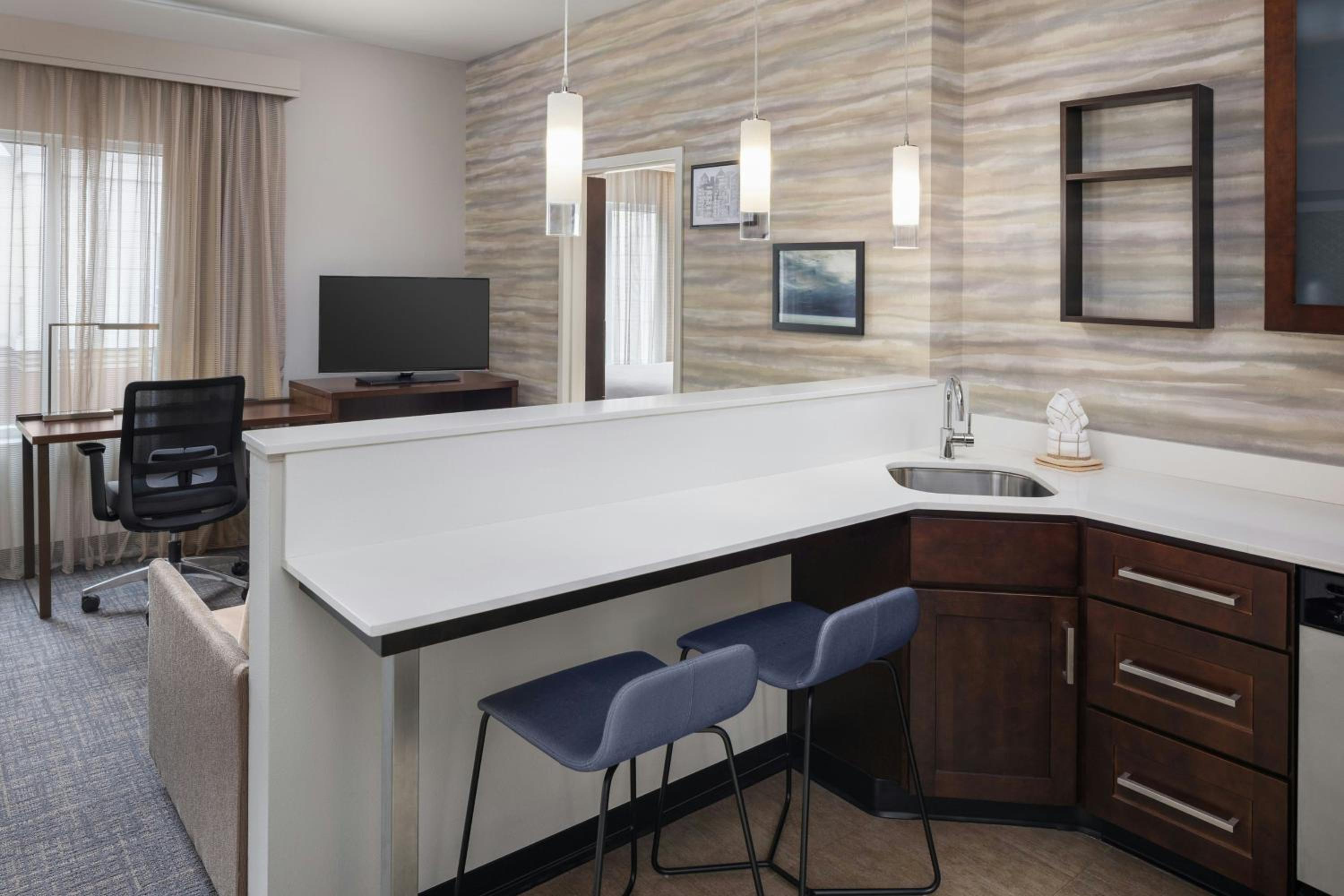 One-Bedroom King Suite with Sofa Bed and Roll-in Shower - Mobility and Hearing Accessible