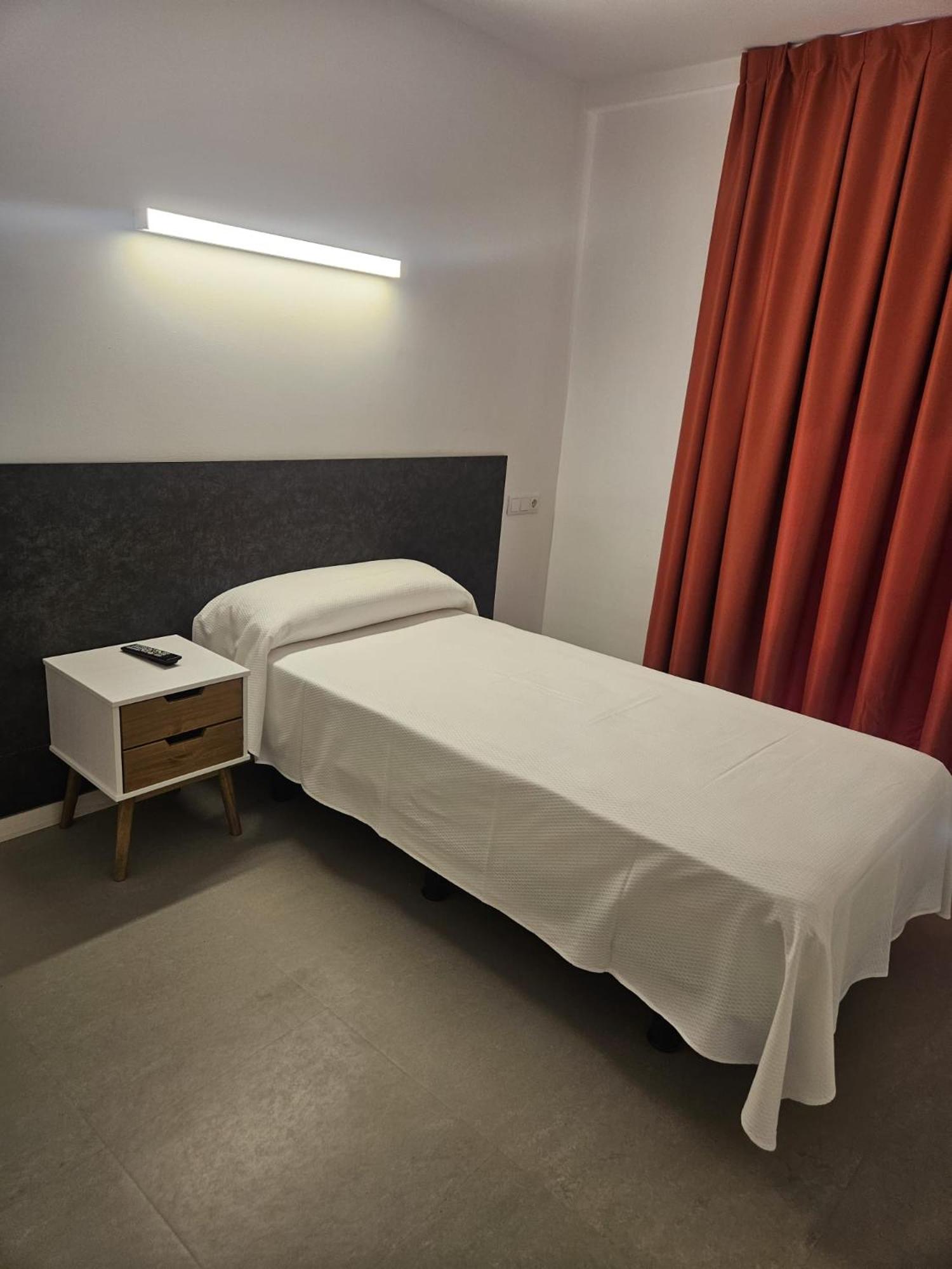 Single Room photo 2