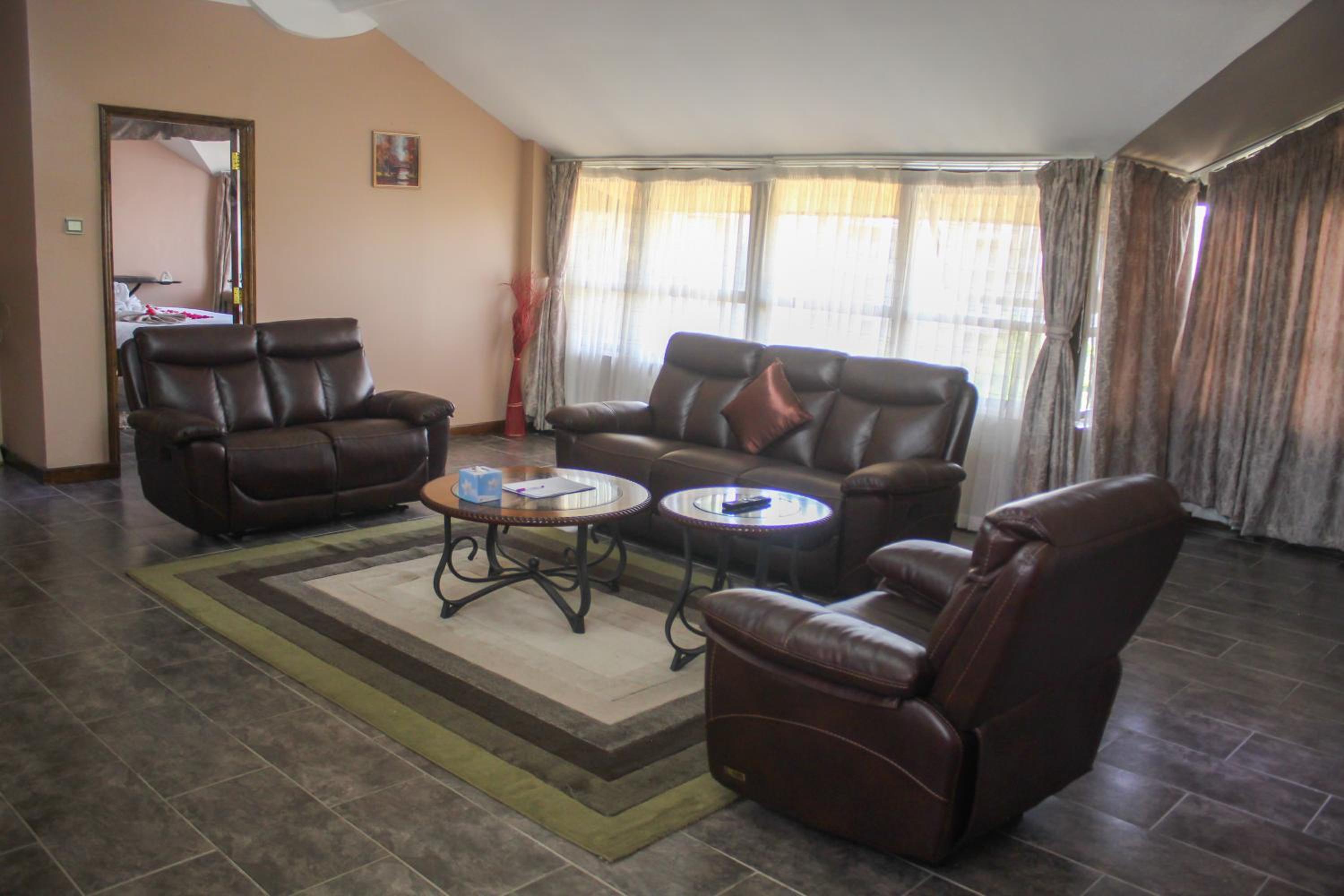 Executive Suite photo 1