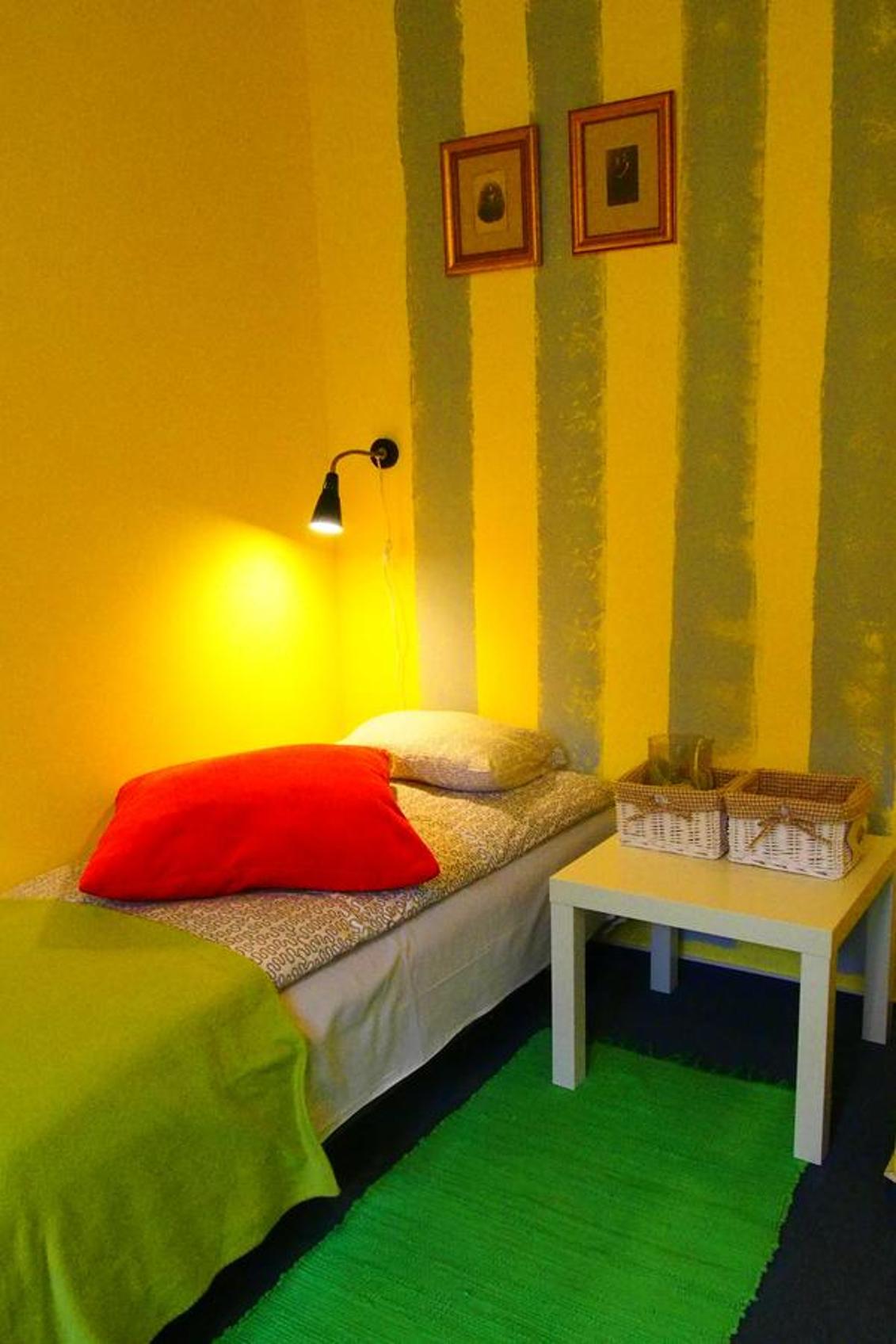 Single Room with Shared Bathroom photo 3