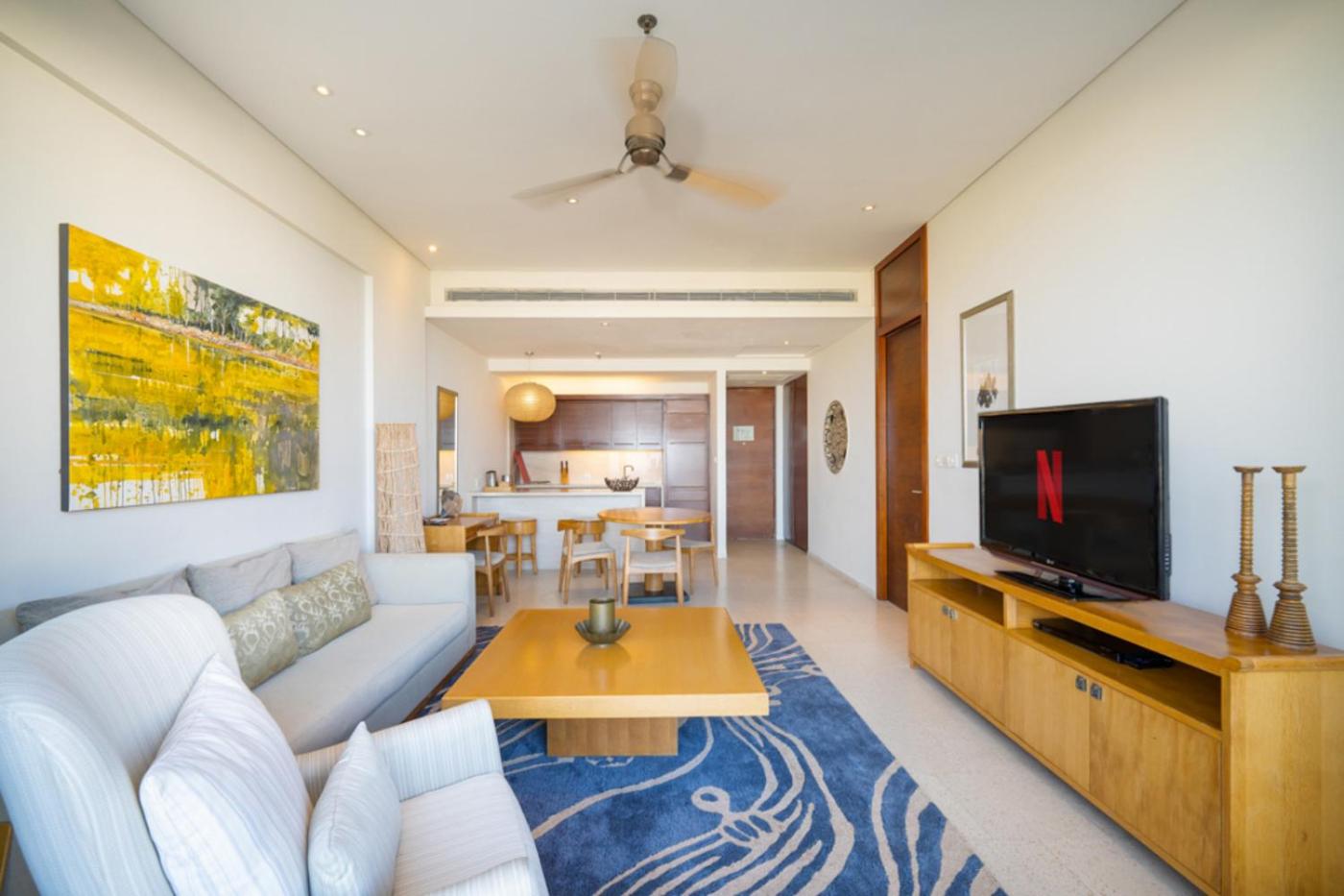 One-Bedroom Apartment with Sea View