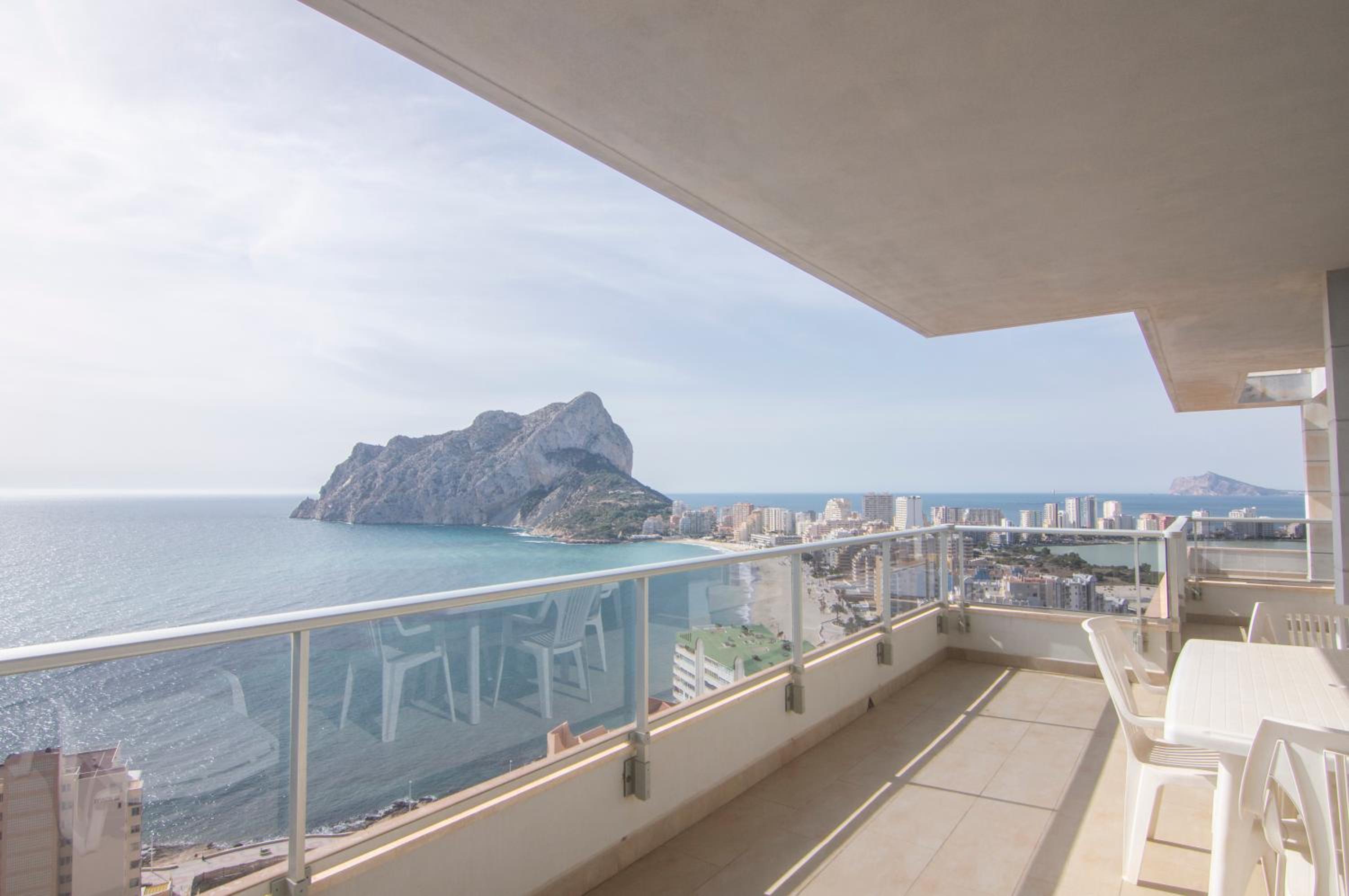 Two-Bedroom Apartment with Terrace and Sea View