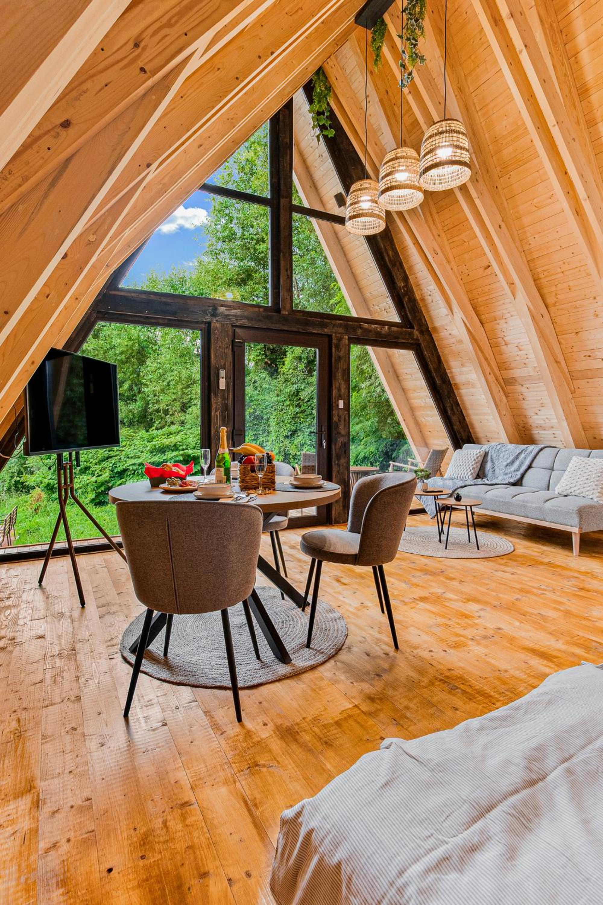 One-Bedroom Villa - Photo 16
