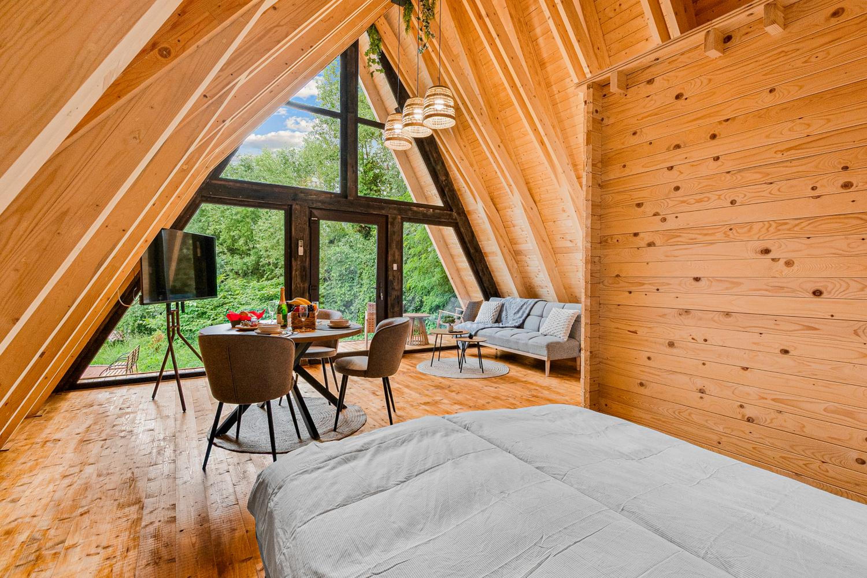 One-Bedroom Villa - Photo 2