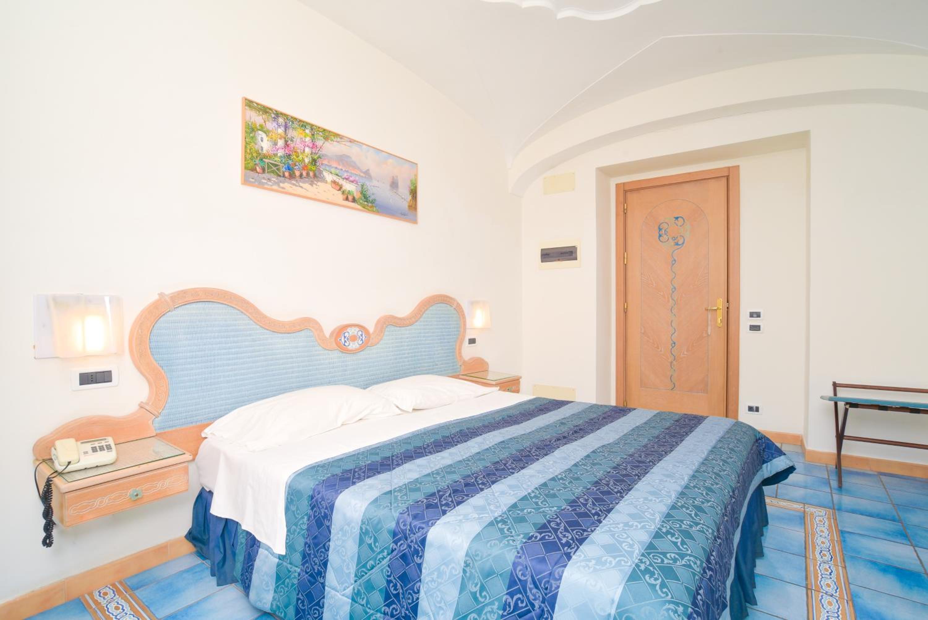 Superior Double Room - Photo 1