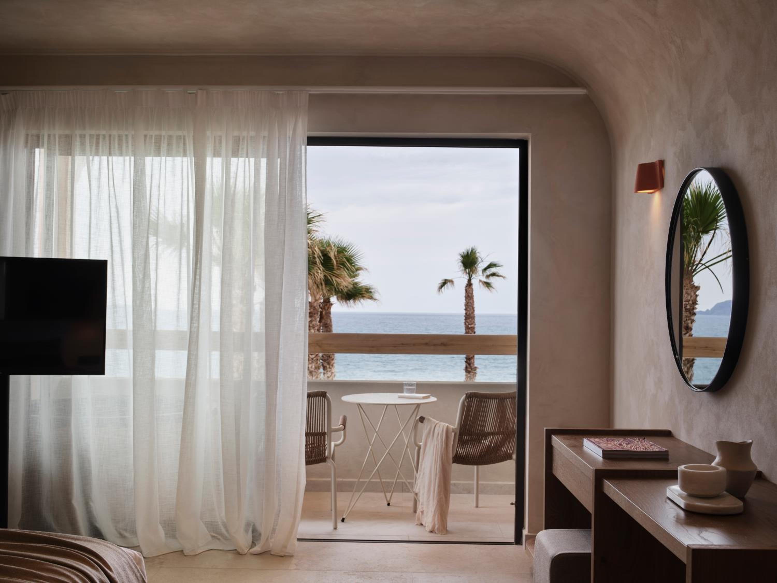 Comfort Room with Jacuzzi