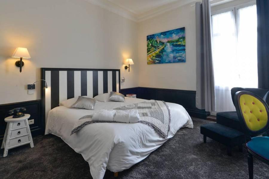 King Room with Balcony