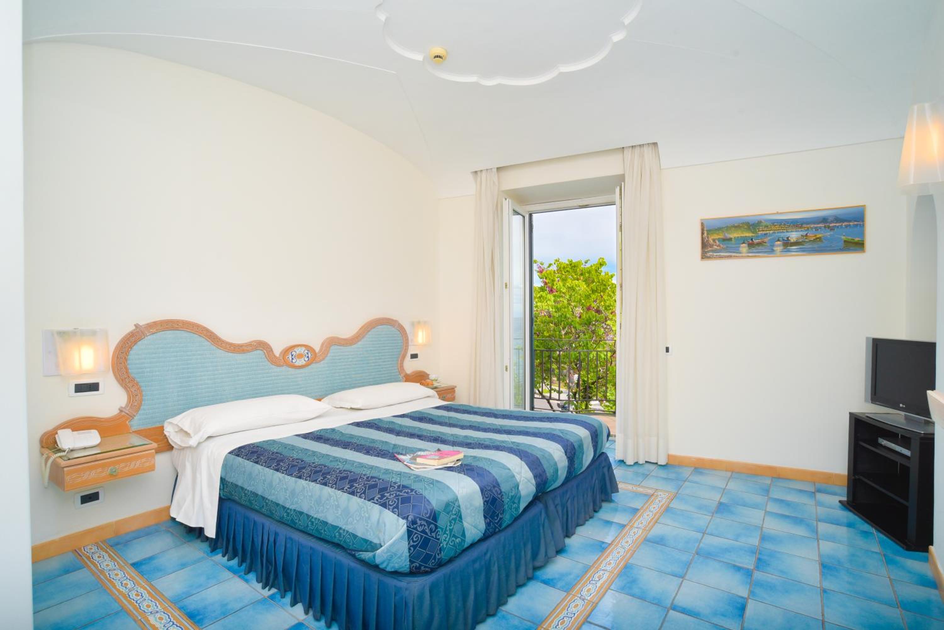 Superior Double Room - Photo 2