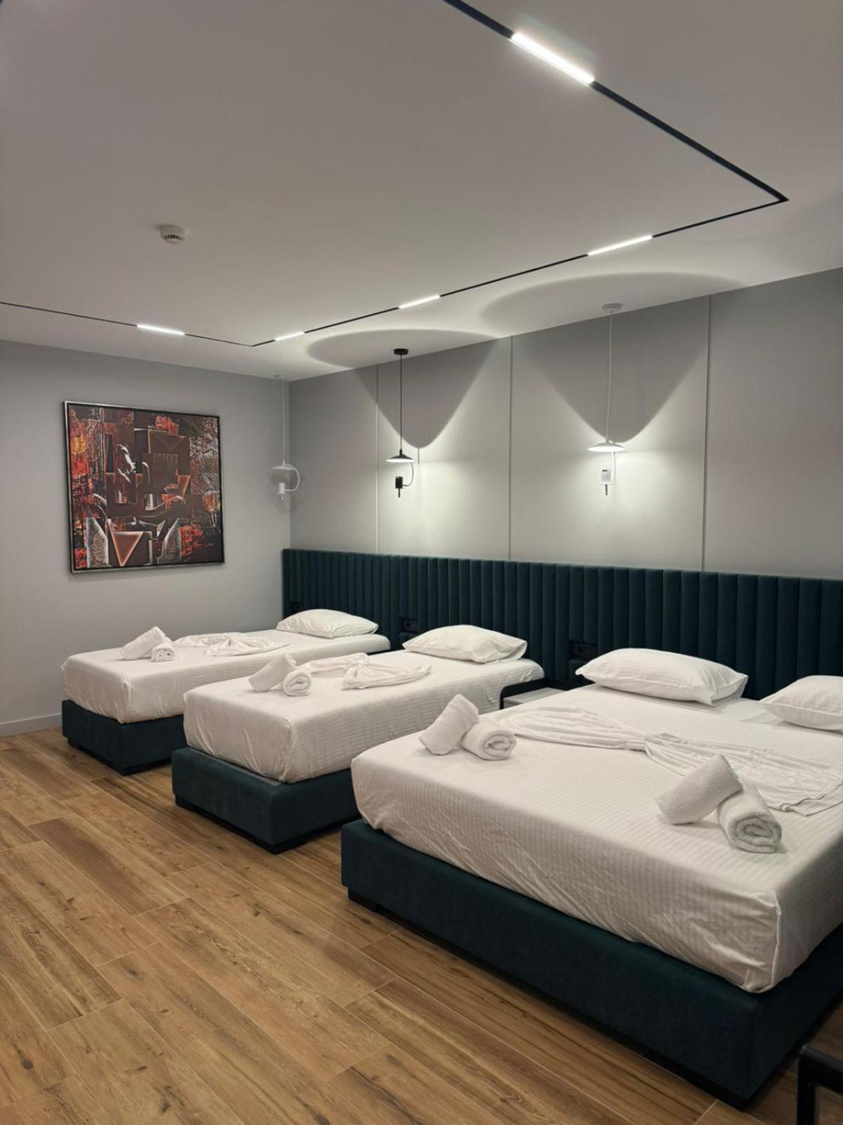 Quadruple Room with Balcony photo 3