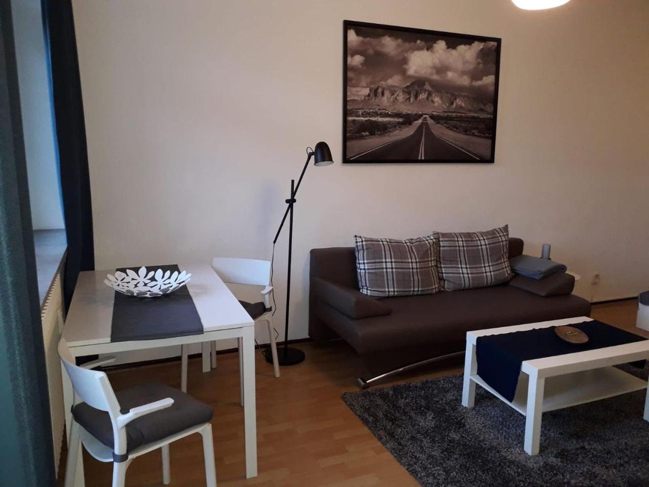Classic Apartment photo 2