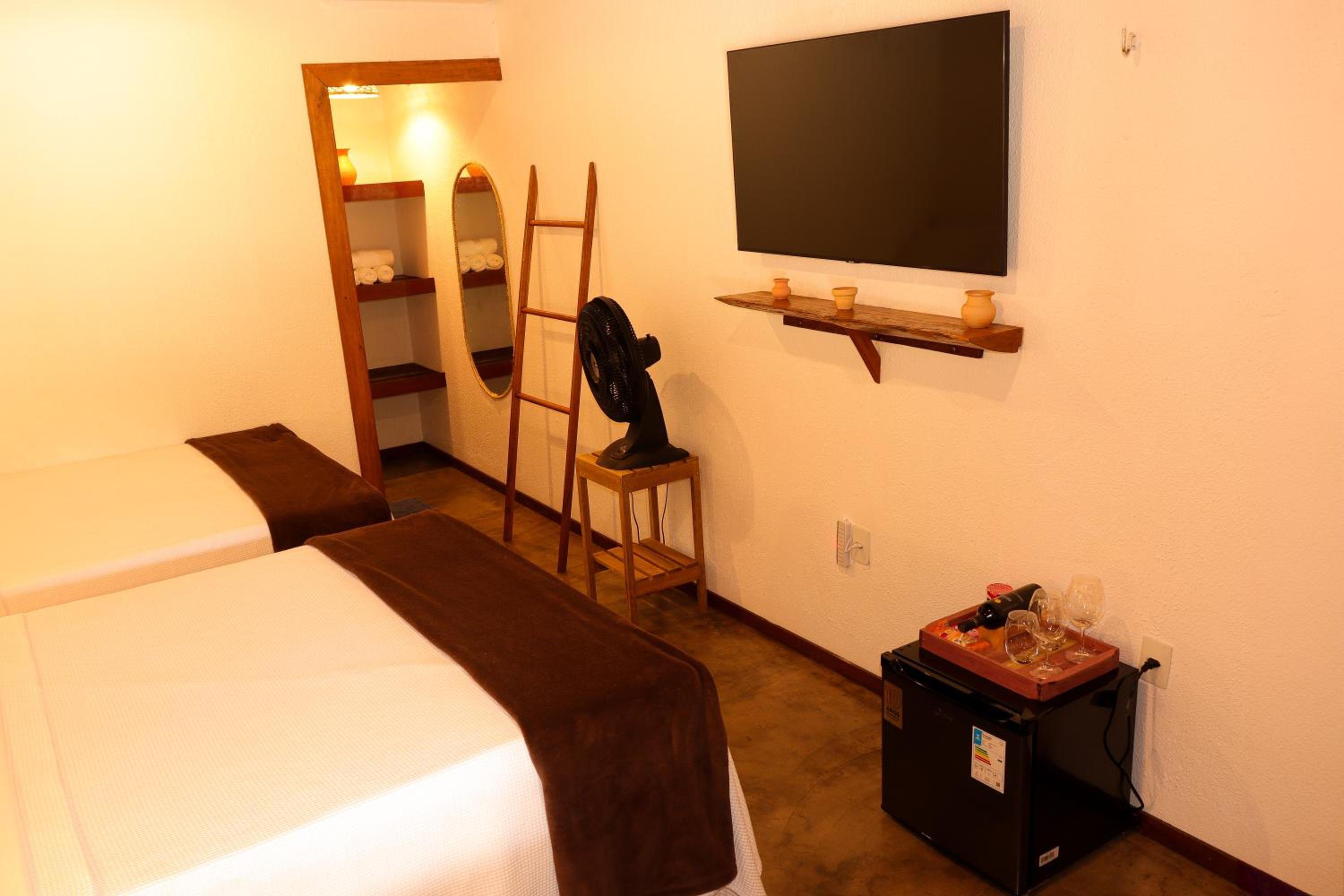 Deluxe King Suite