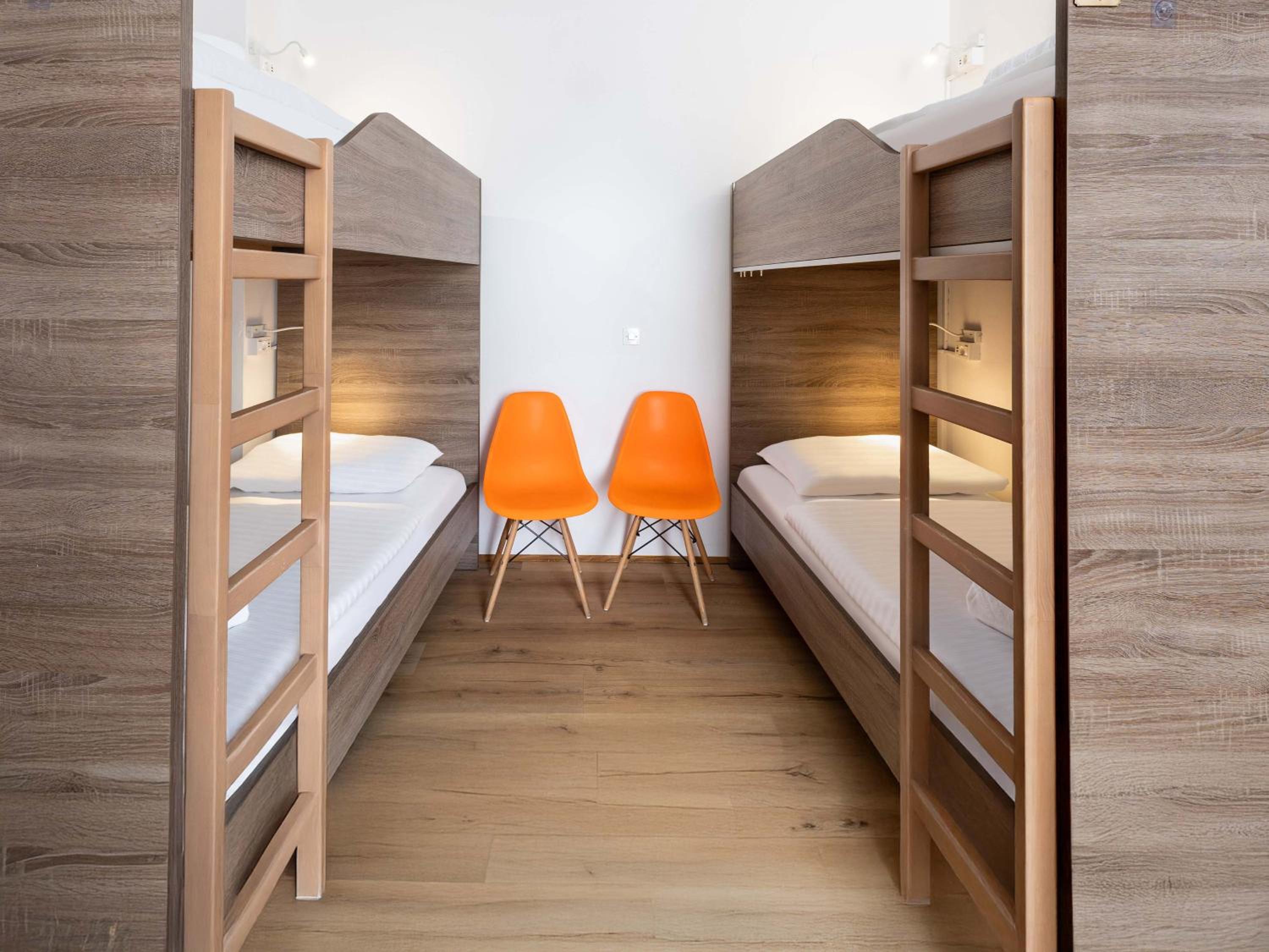 Bed in 5-Bed Mixed Dormitory Room