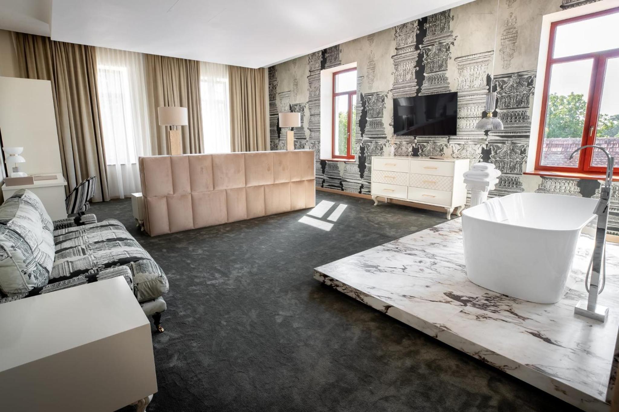 Atrio Suite – Deluxe Suite with Garden View photo 3