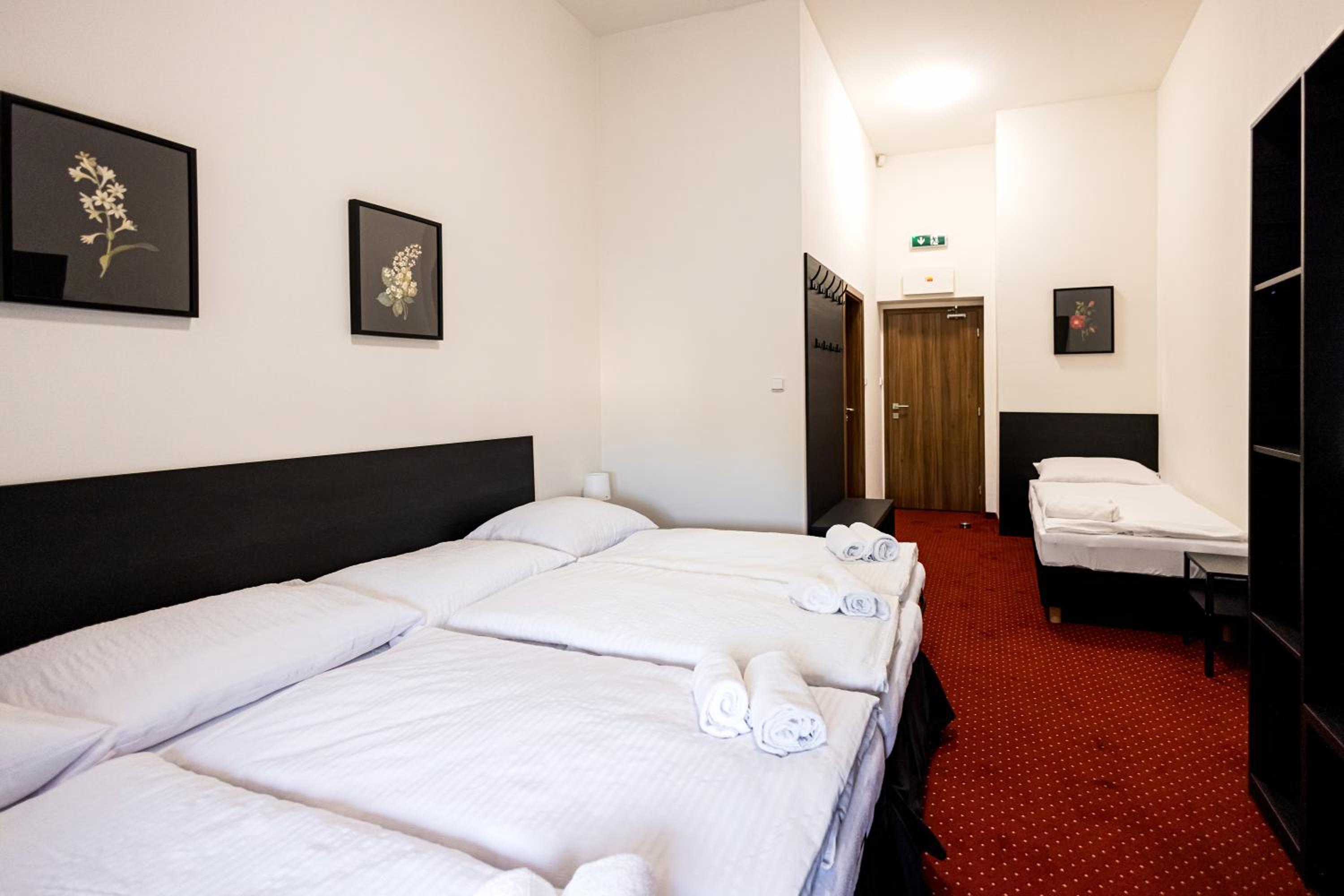 Triple Room photo 2