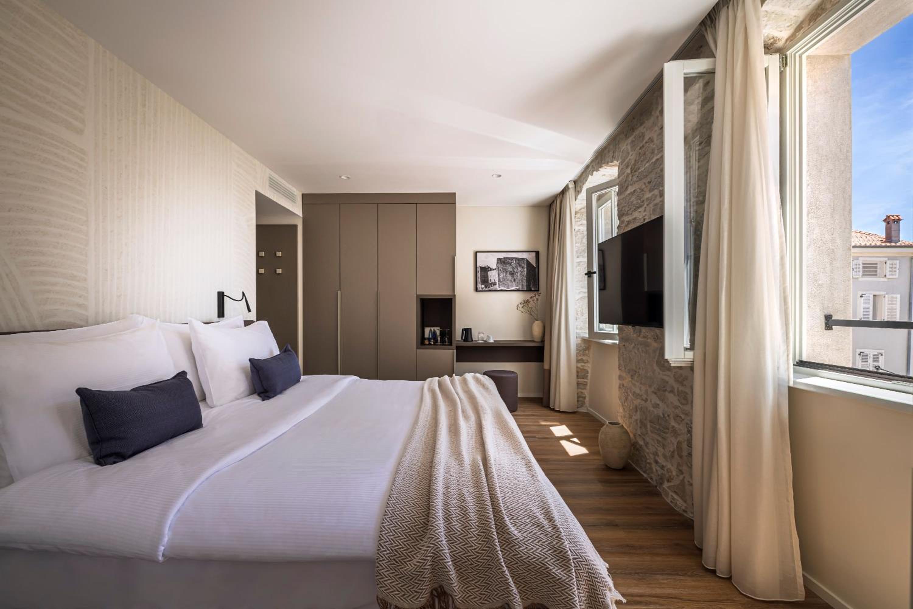 Room for 2+2 Old town view - annex Villa Ulixes
