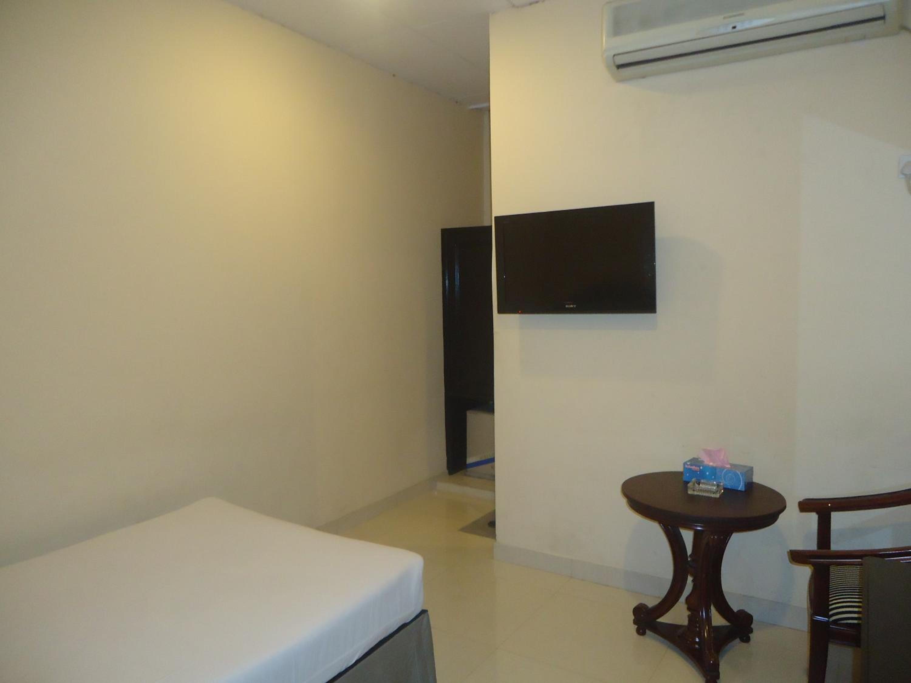 Deluxe Single Room