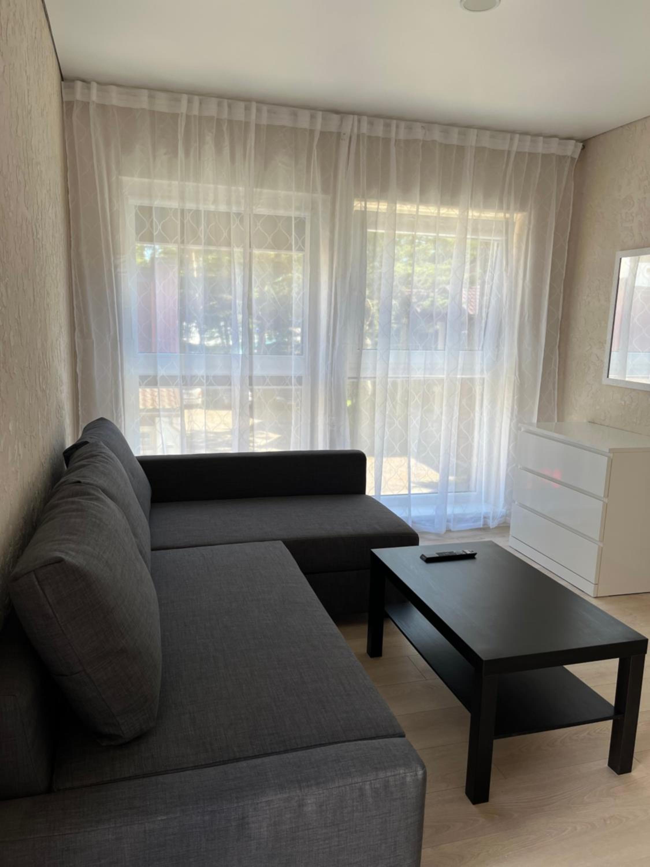One-Bedroom Apartment with Terrace photo 2