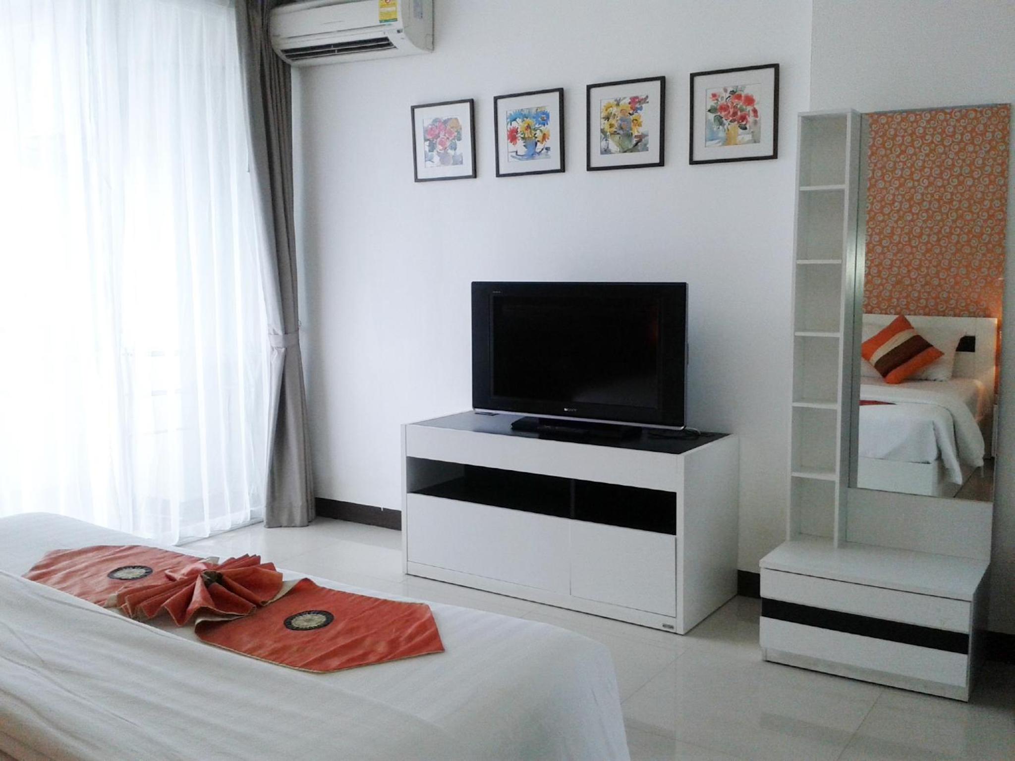 One-Bedroom Suite photo 2